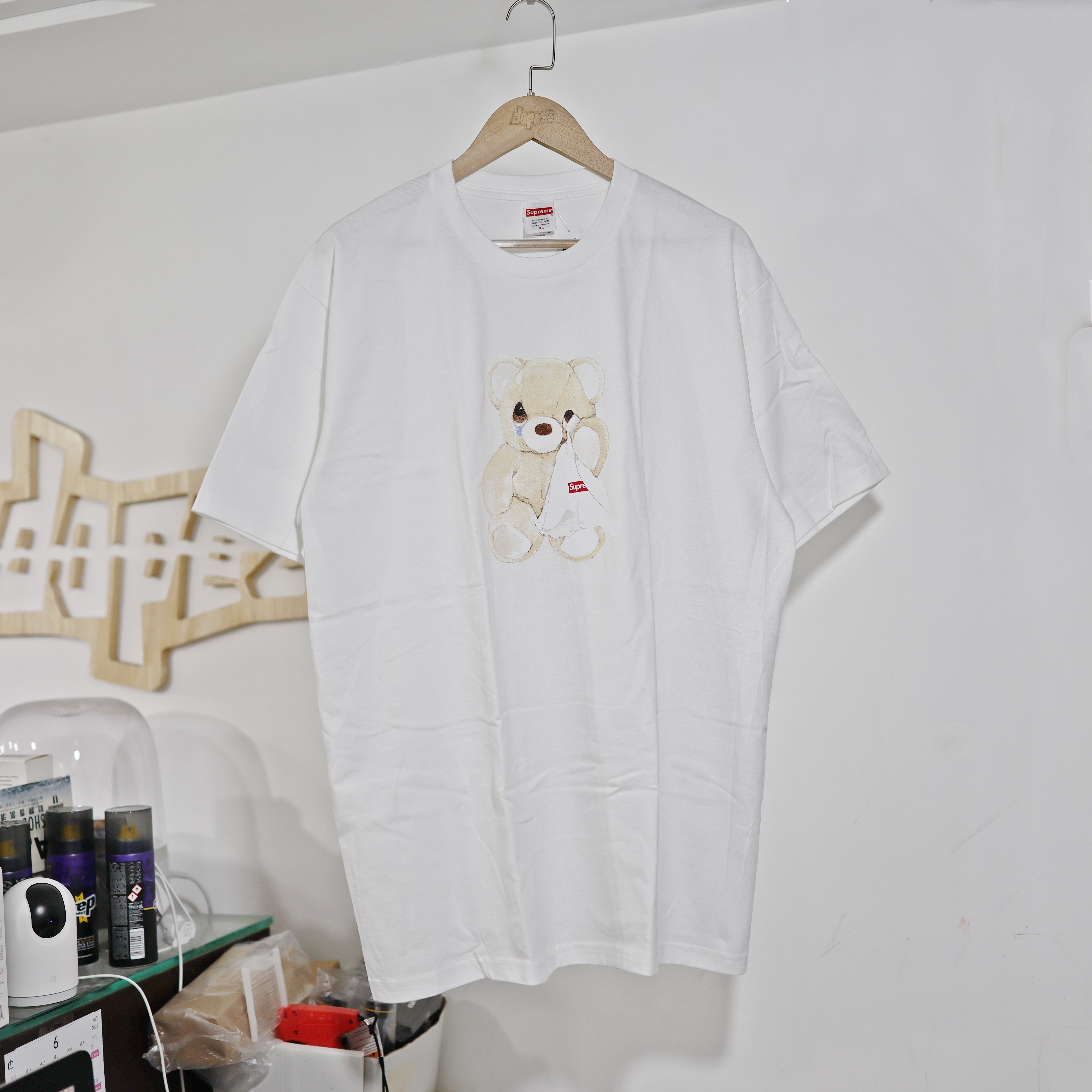 【Supreme】Bear T-Shirt White- 25SS Achetez des Supreme Bear Tee 'White' - SS25T62 WHITE | GOAT FR