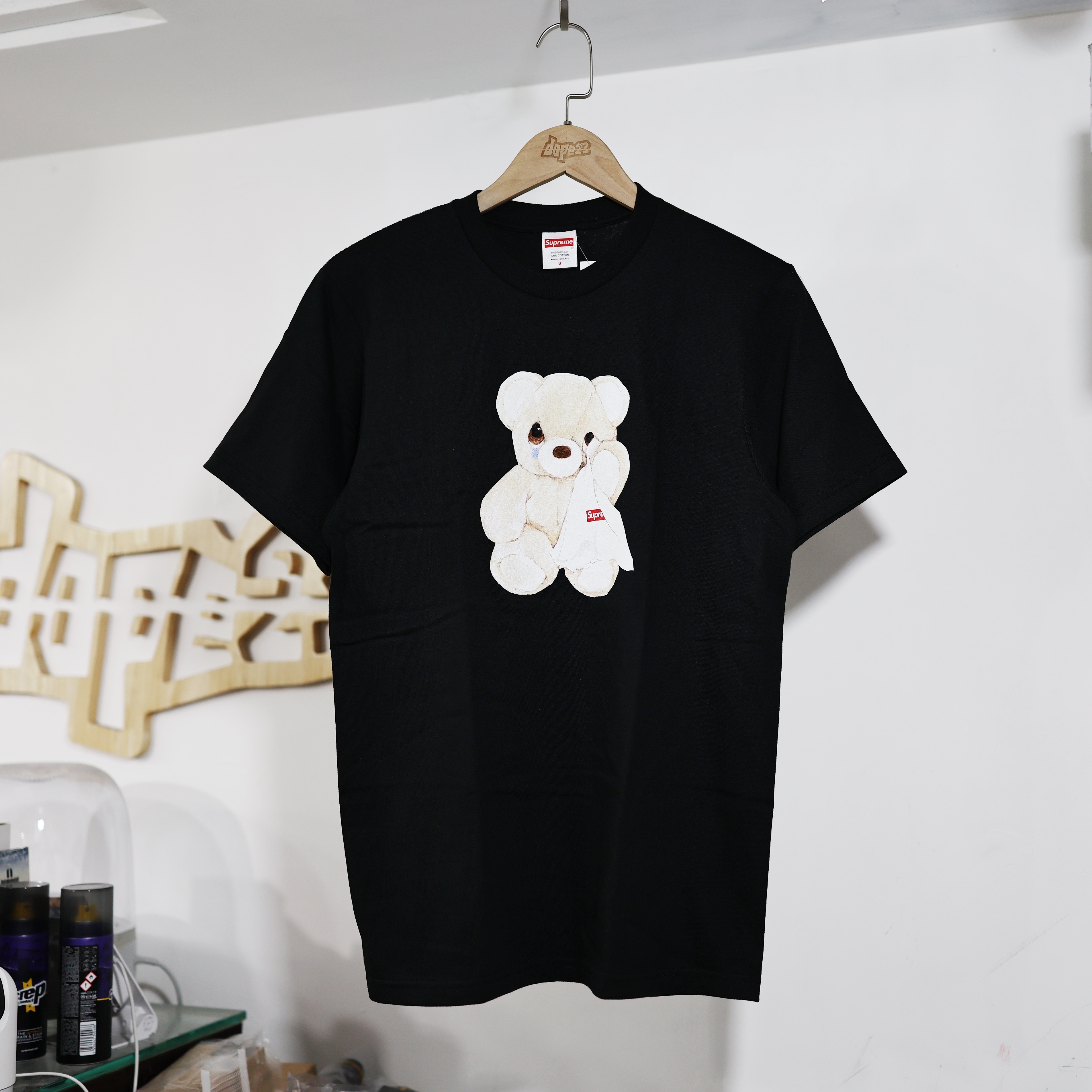 SUPREME SS25 BEAR TEE BLACK