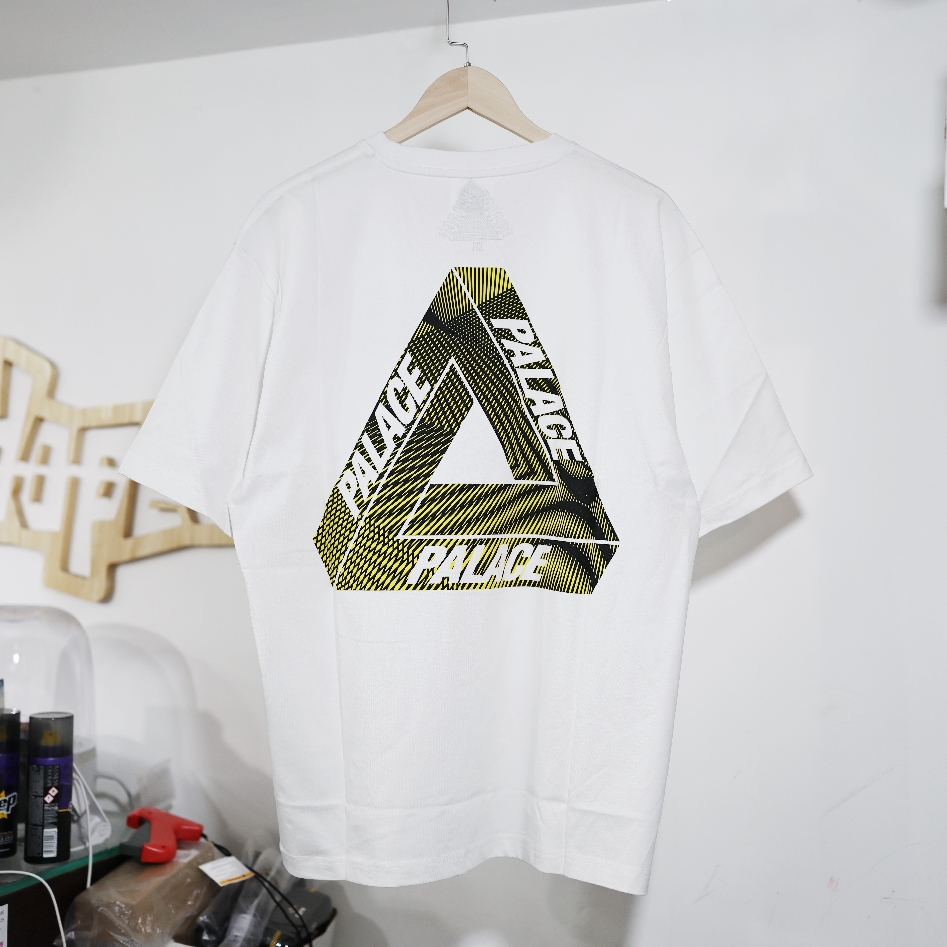 PALACE Tri-Vex T-Shirt White/Yellow