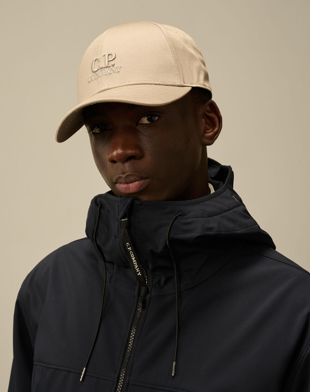 C.P. Company  棉質Logo 棒球帽   JUL25