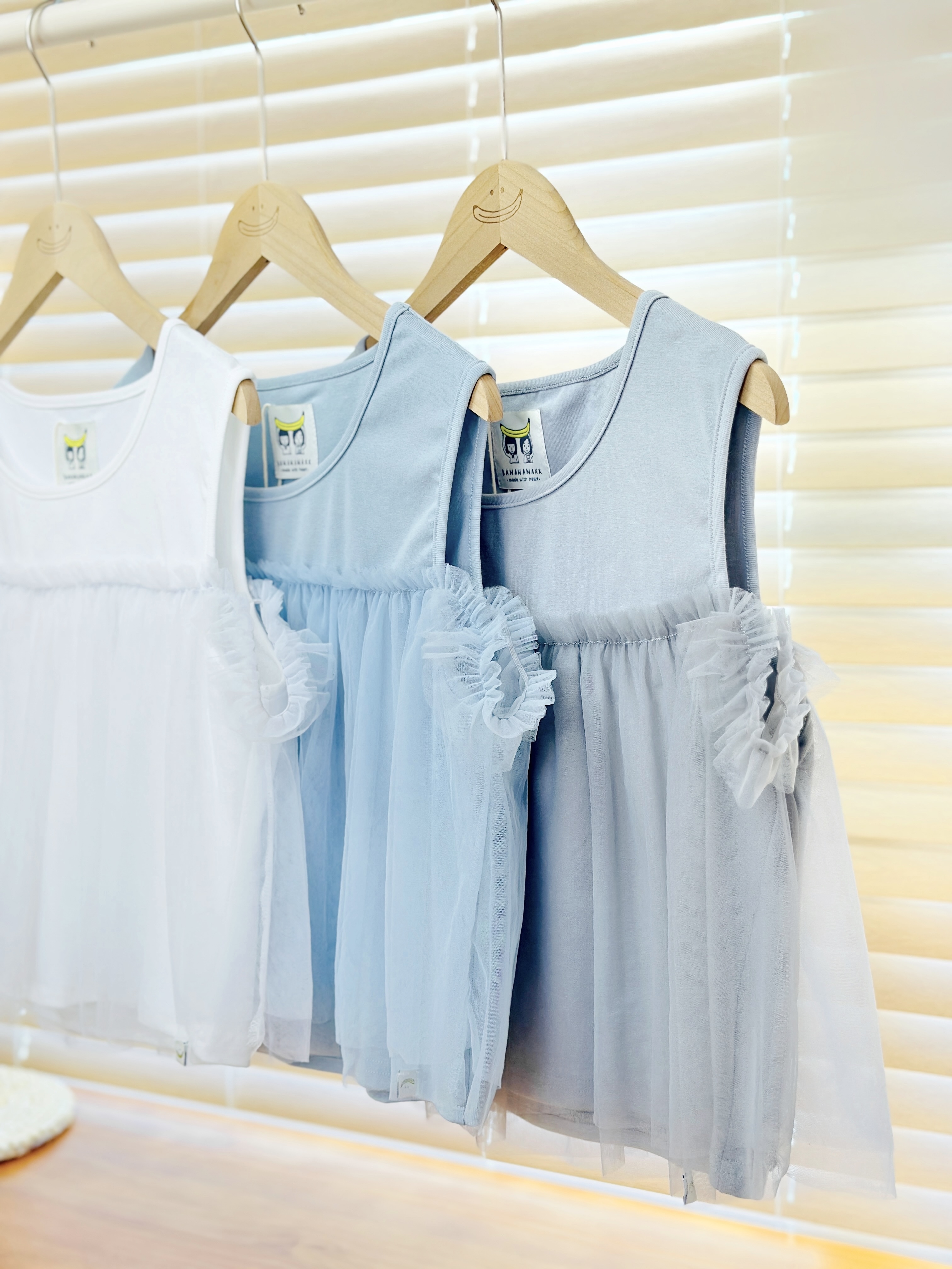 三色 / 網紗拼接露肩背心 / Tulle Patchwork Open Shoulder Top