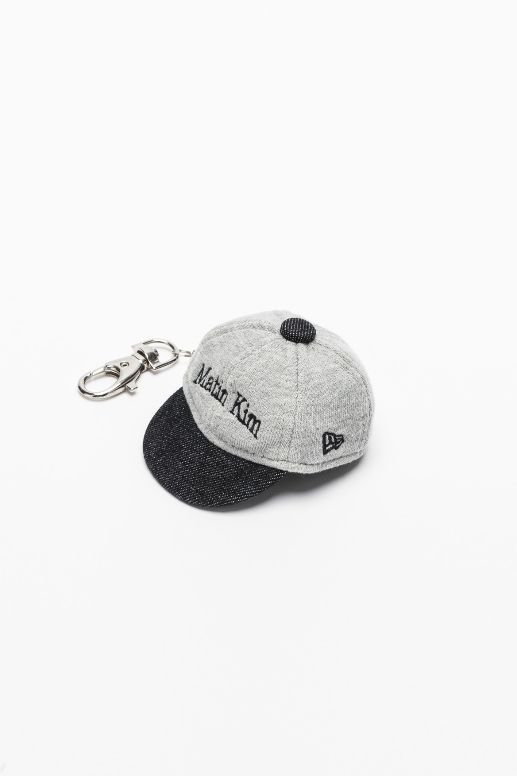 NEW ERA X MATIN KIM  CAP  KEY HOLDER & COIN CASE (AT6 917)