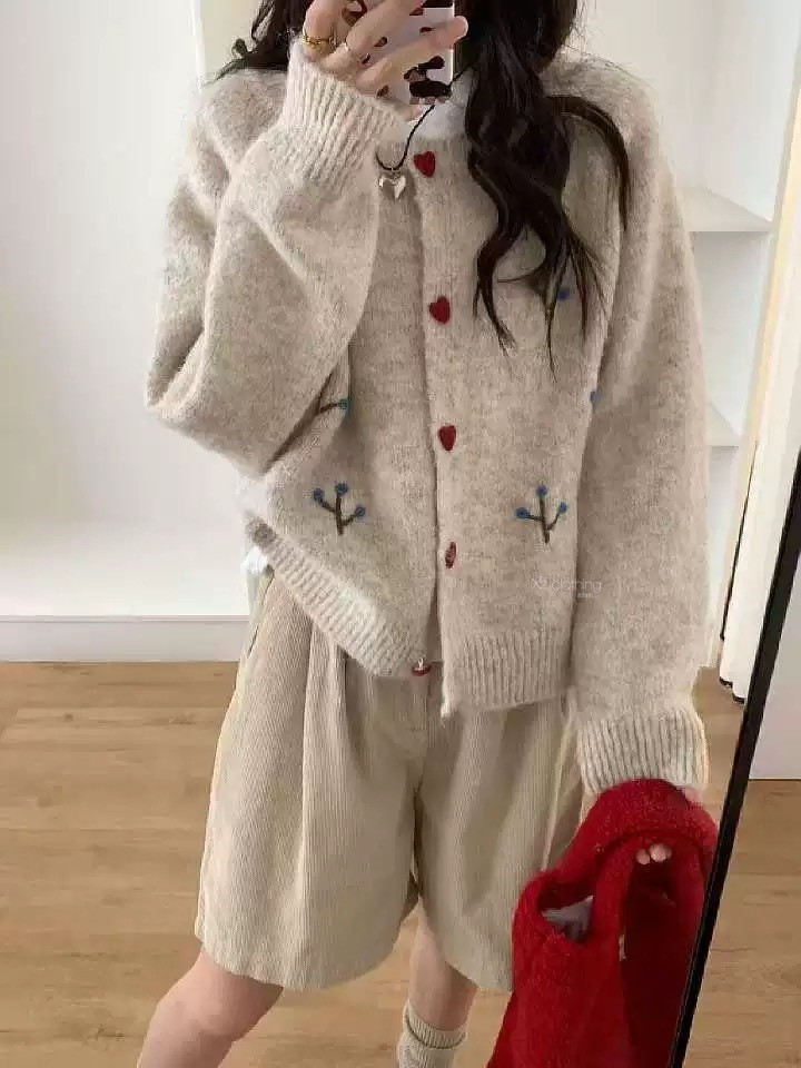 Heart Button Embroidered Crewneck Knit Cardigan