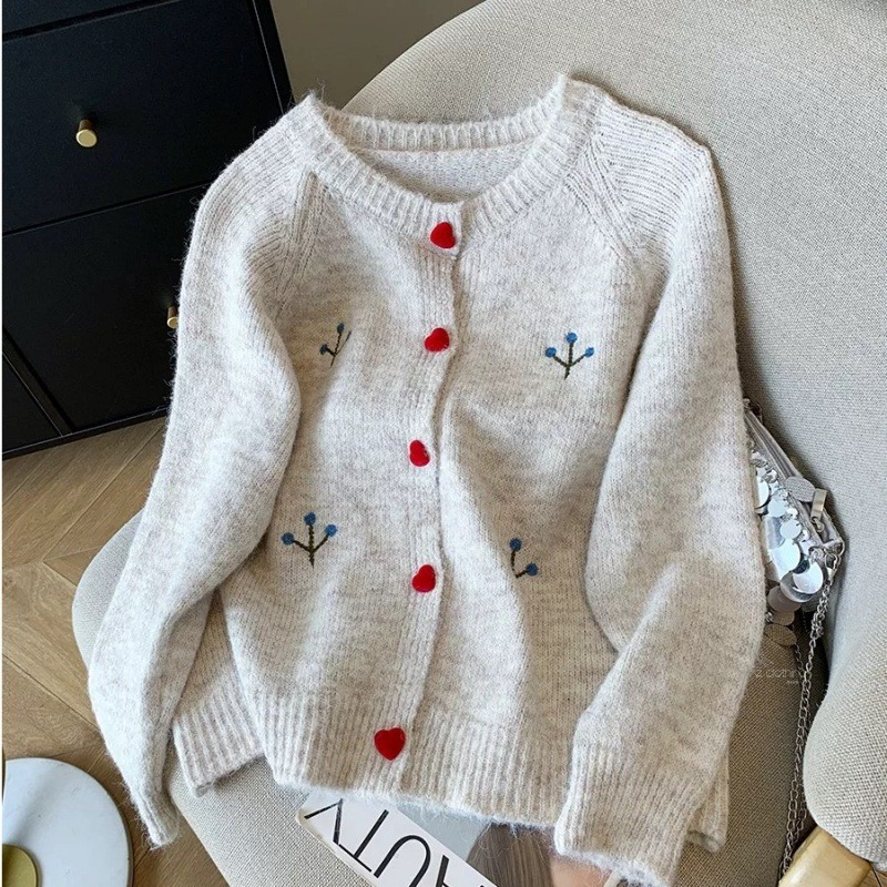 Heart Button Embroidered Crewneck Knit Cardigan