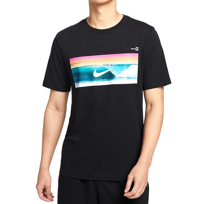 Nike As U Nsw Tee Oc Photo 2 男款 短袖 黑色 HJ0761-010 [國內代購]