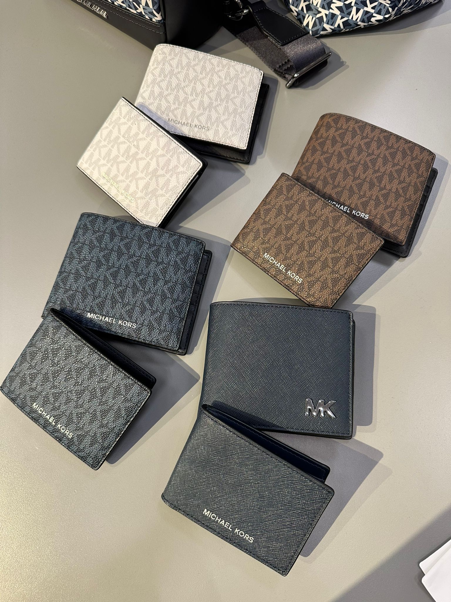 【現貨】Q0630108 Michael Kors 銀包