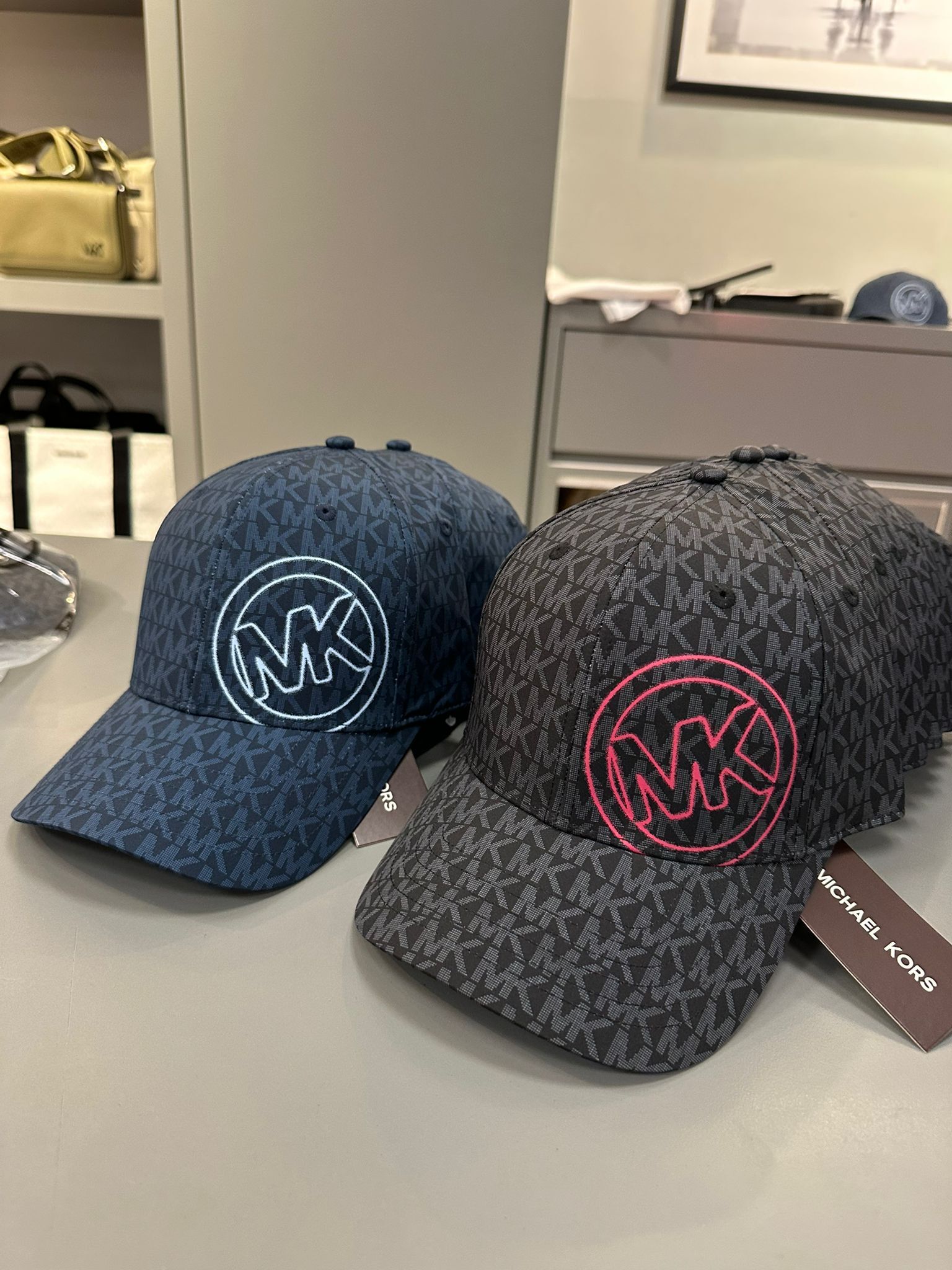 【直播】Q0630110 Michael Kors logo印花棒球帽