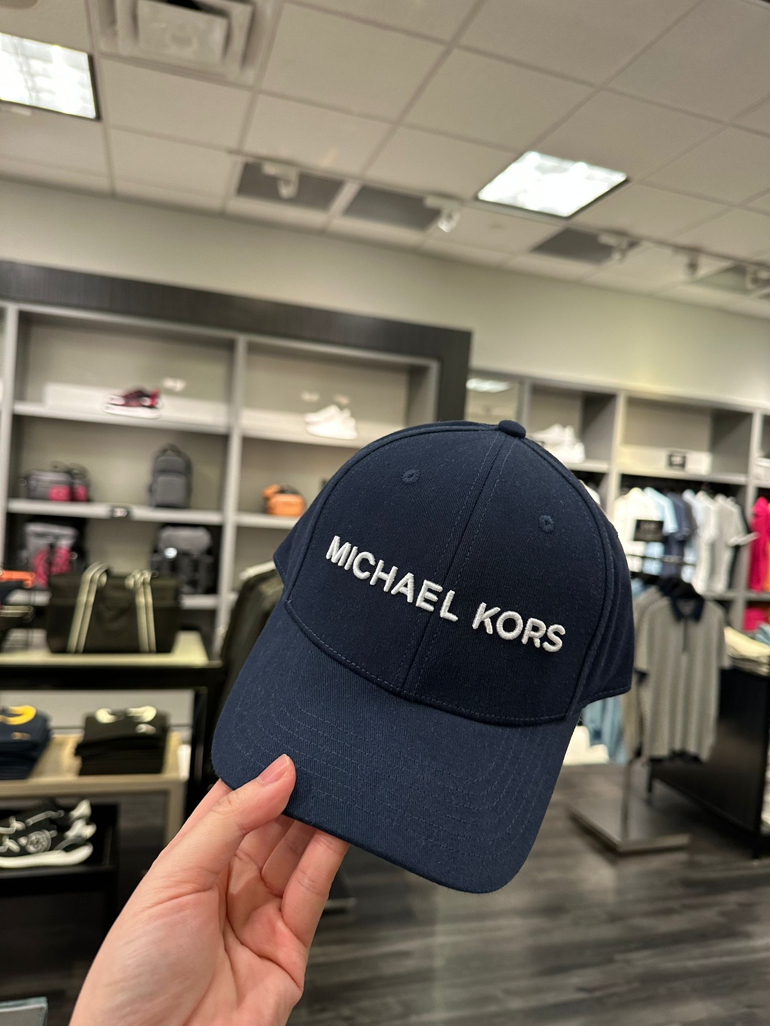 【直播】Q0630111 Michael Kors logo棒球帽(深藍色)