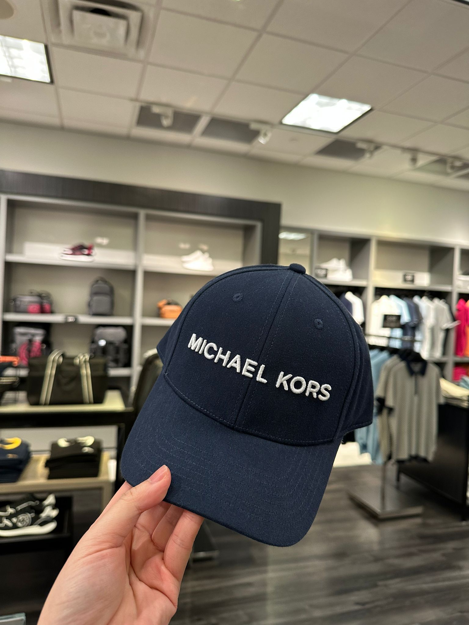 【直播】Q0630111 Michael Kors logo棒球帽(深藍色)