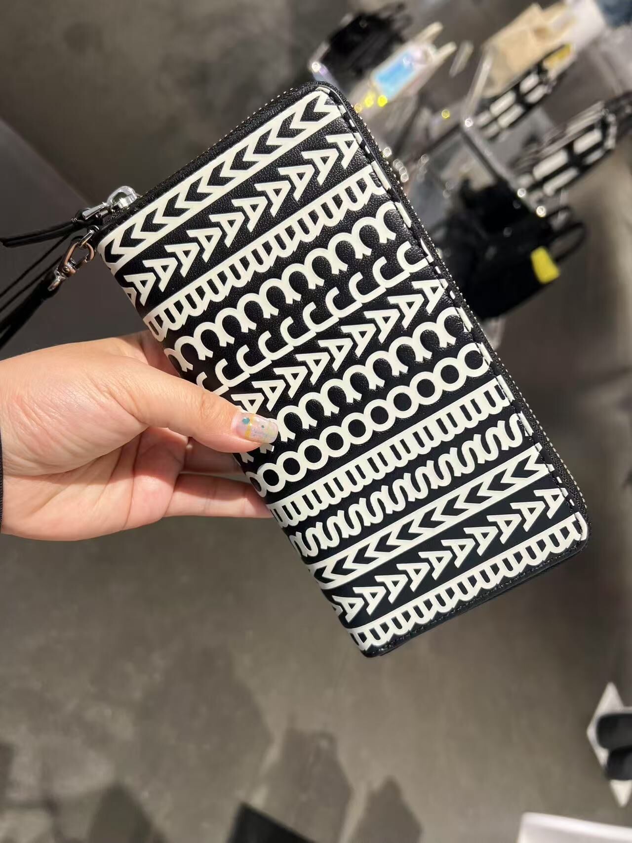 【直播】Marc Jacobs LL070205 老花長銀包