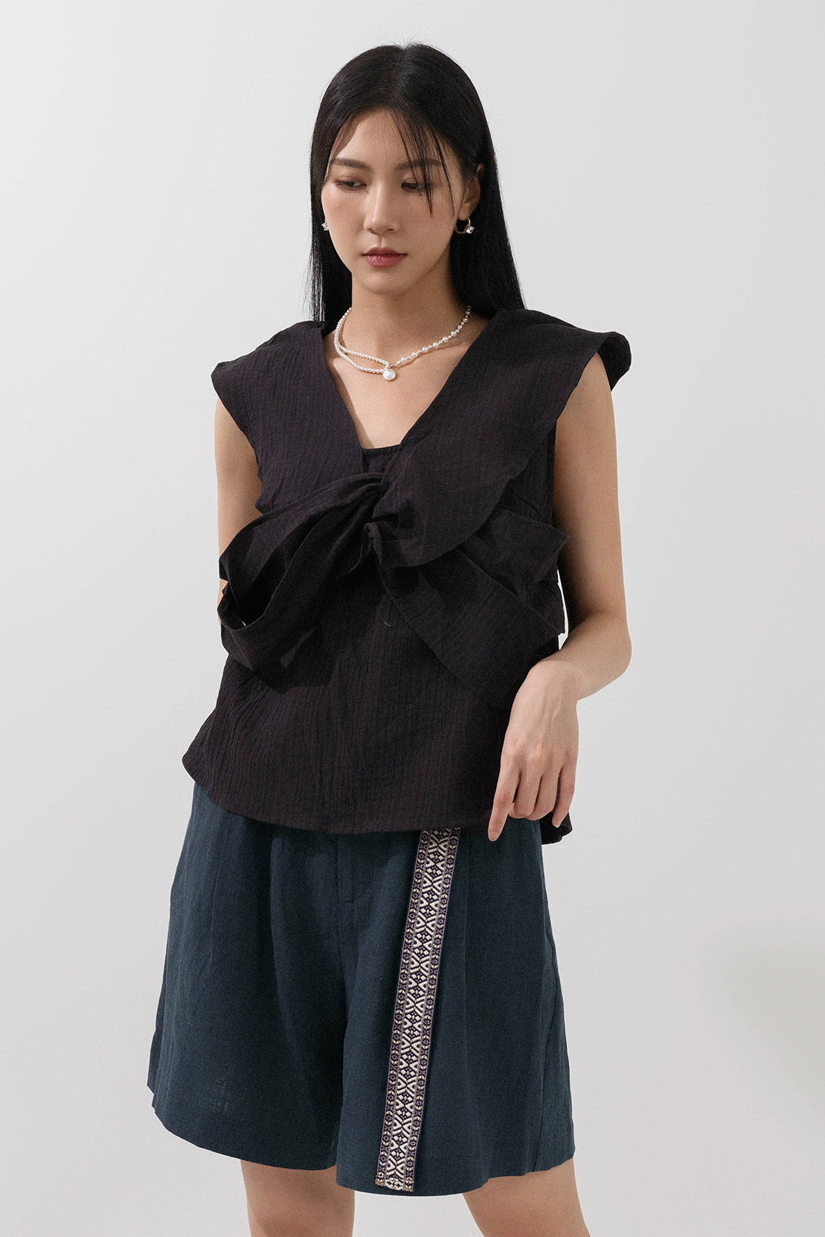 活動蝴蝶結間條紋背心  (現貨款式）