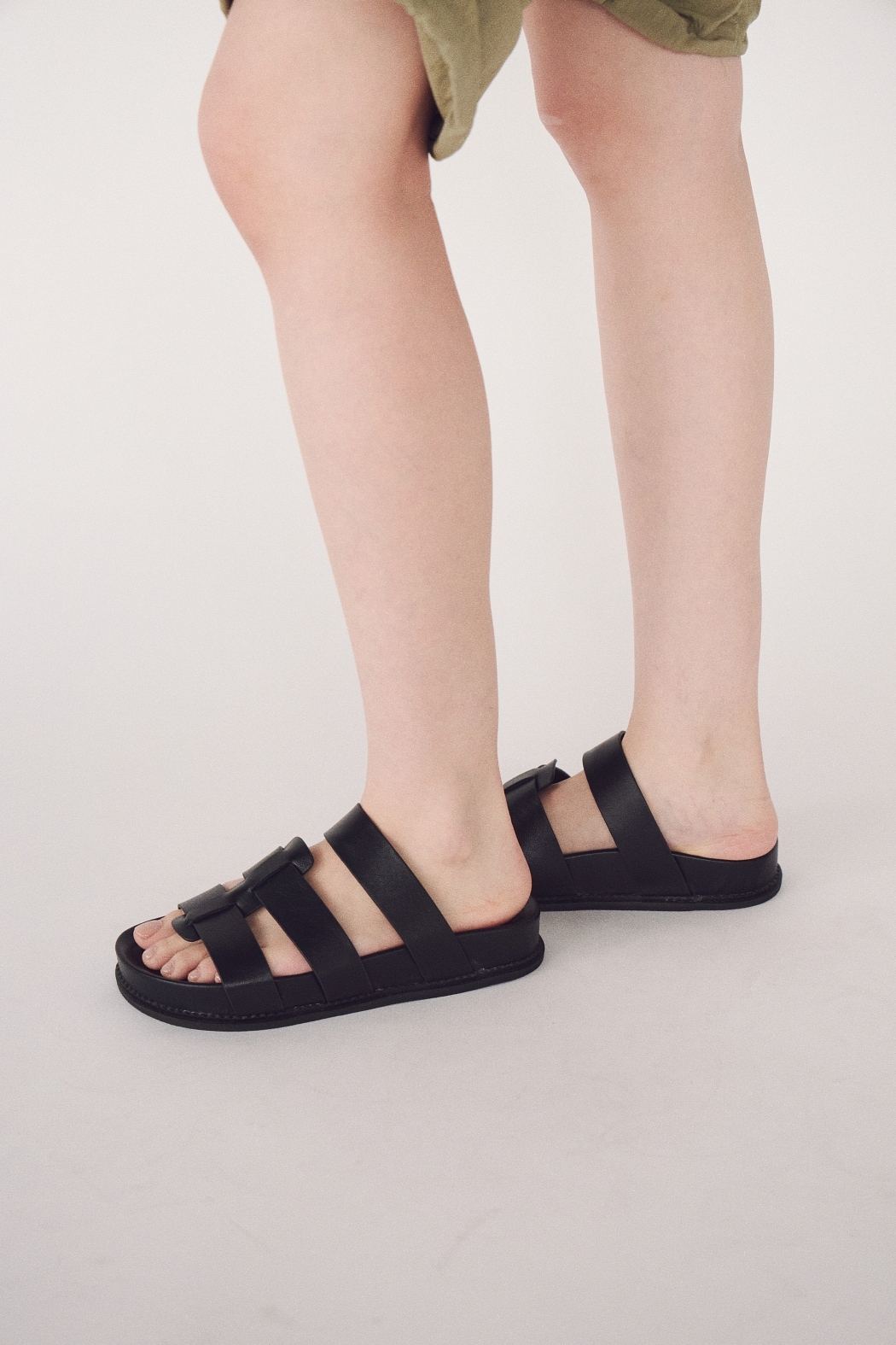 【穿拍樣品】休閒厚底涼鞋