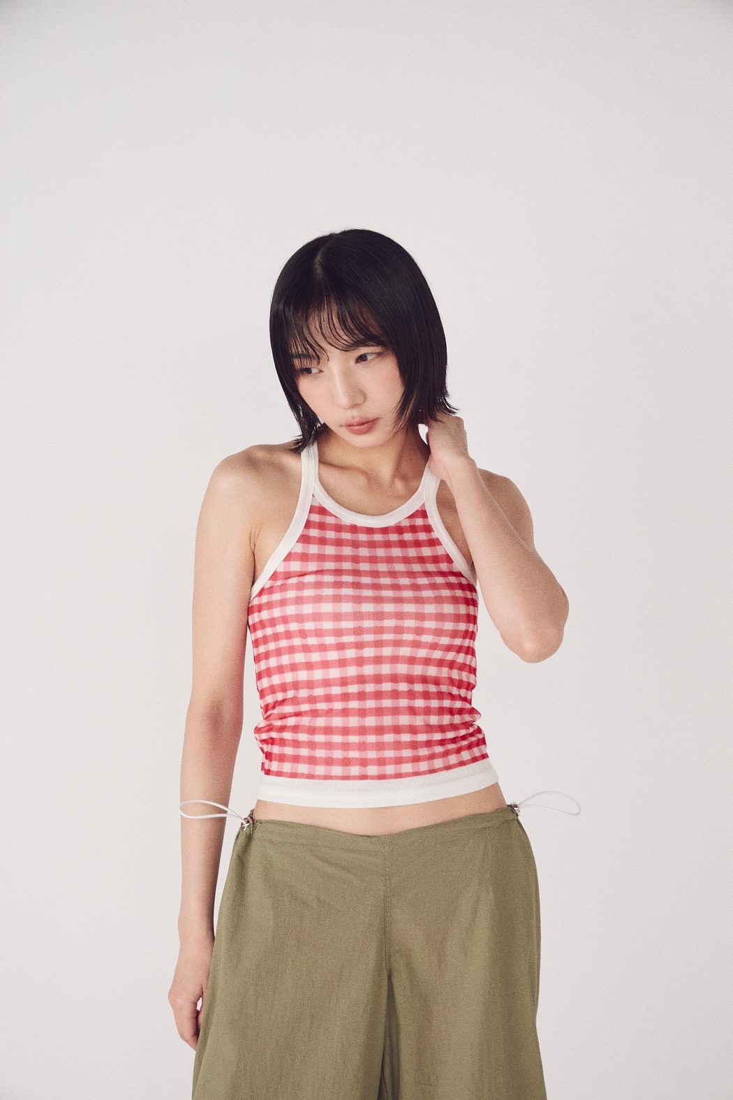 方格薄紗削肩背心-紅