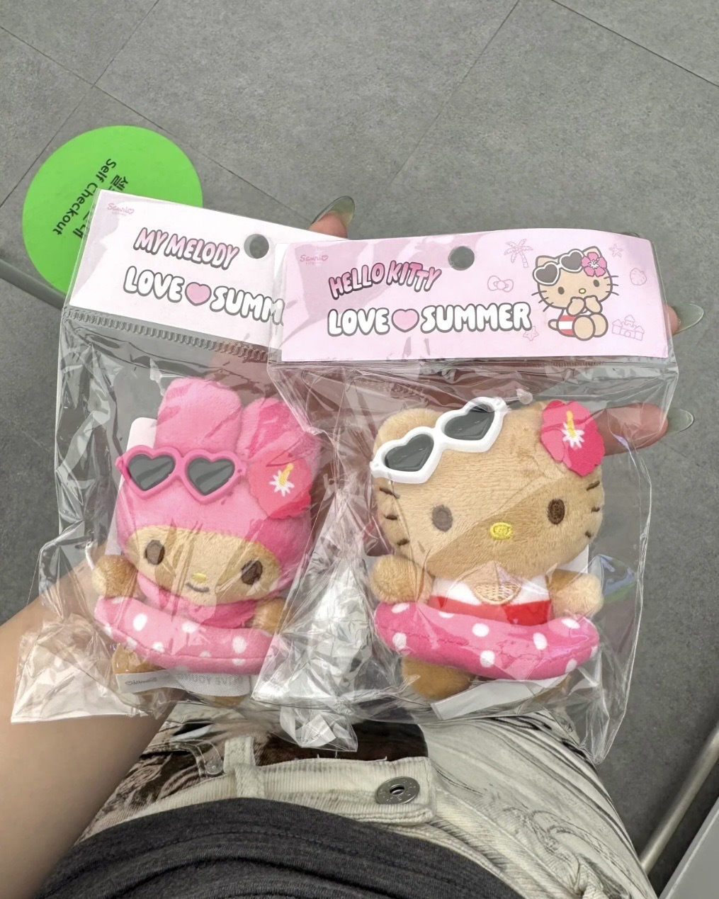 Olive Young x Sanrio 三麗鷗 黑皮 曬黑 吊飾 海邊 鑰匙圈 娃娃 六款