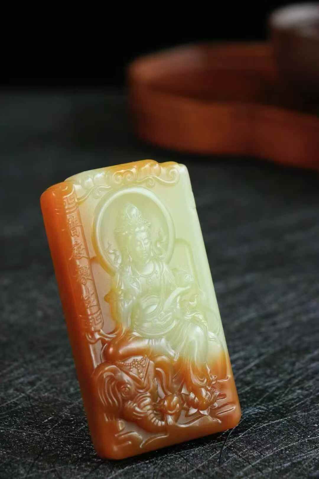 61879 和田玉糖白普賢菩薩