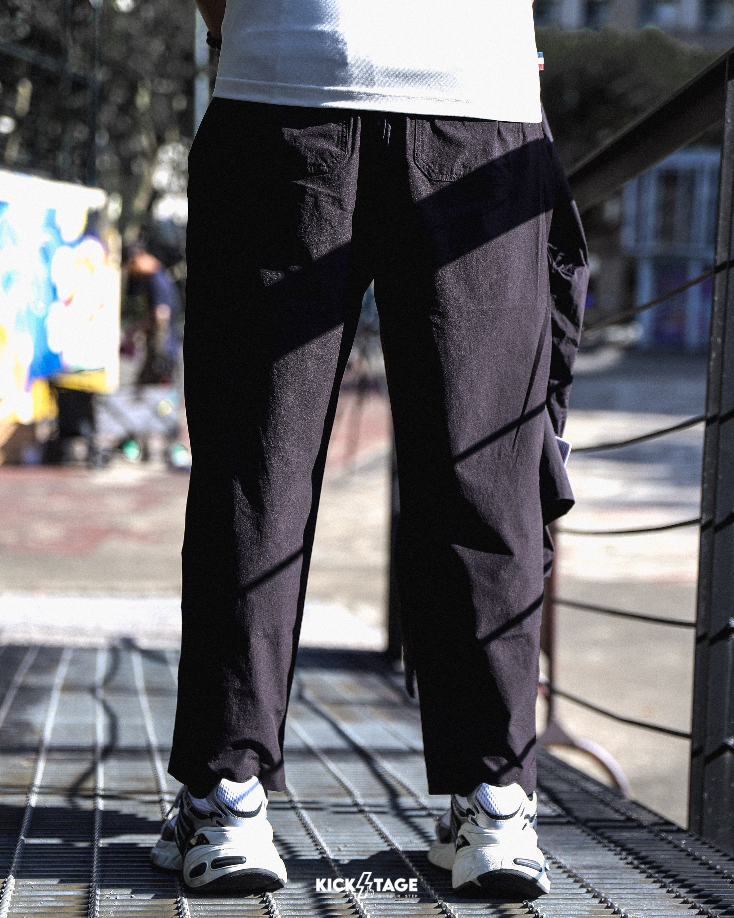 男女款 PALLADIUM GLOBAL LINE 黑色 乾爽 拉鍊 寬鬆 防潑水 錐形 長褲【1011534-008】