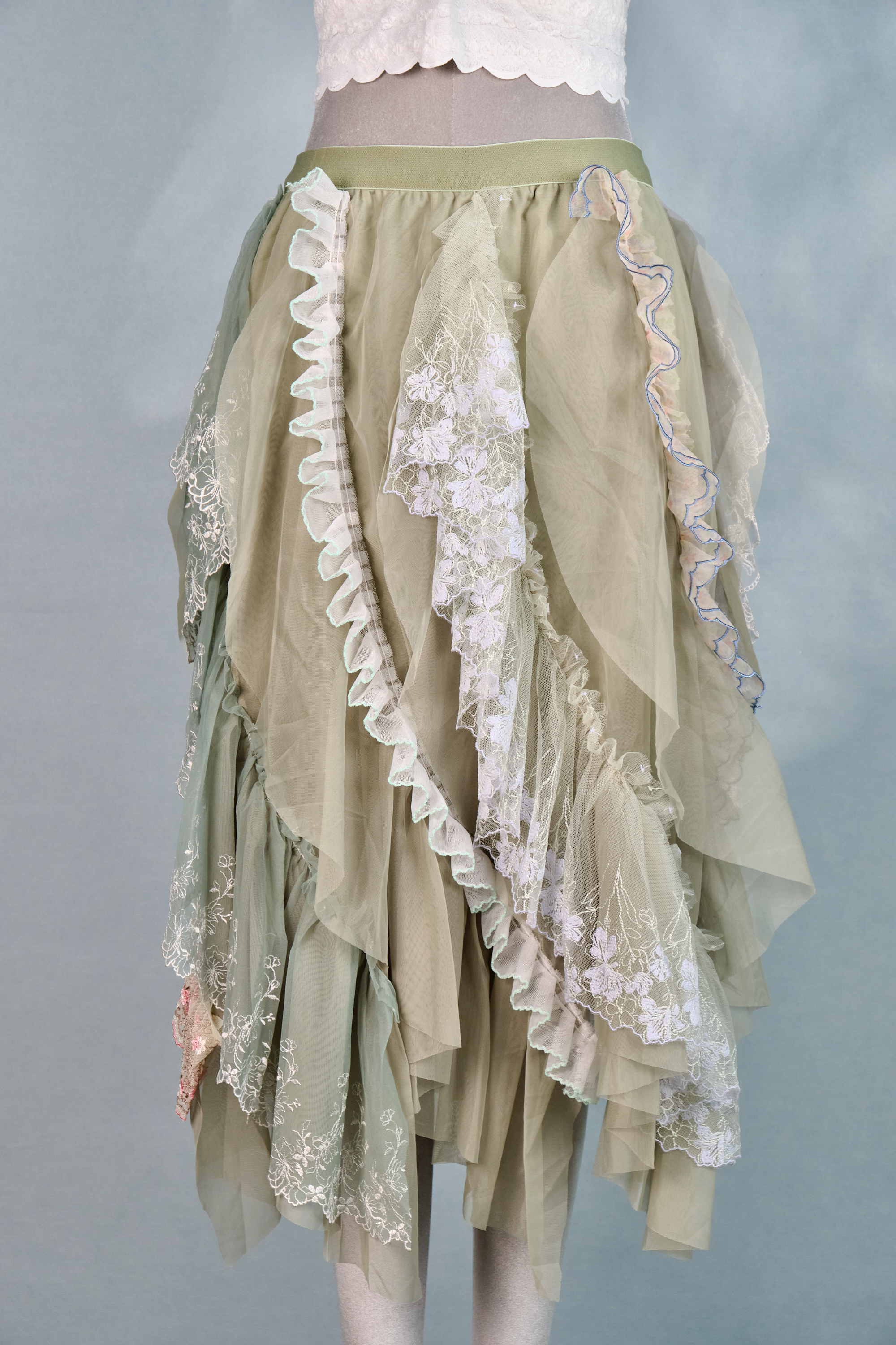 12349 Spiral Heavy-Work Wave Lace Skirt