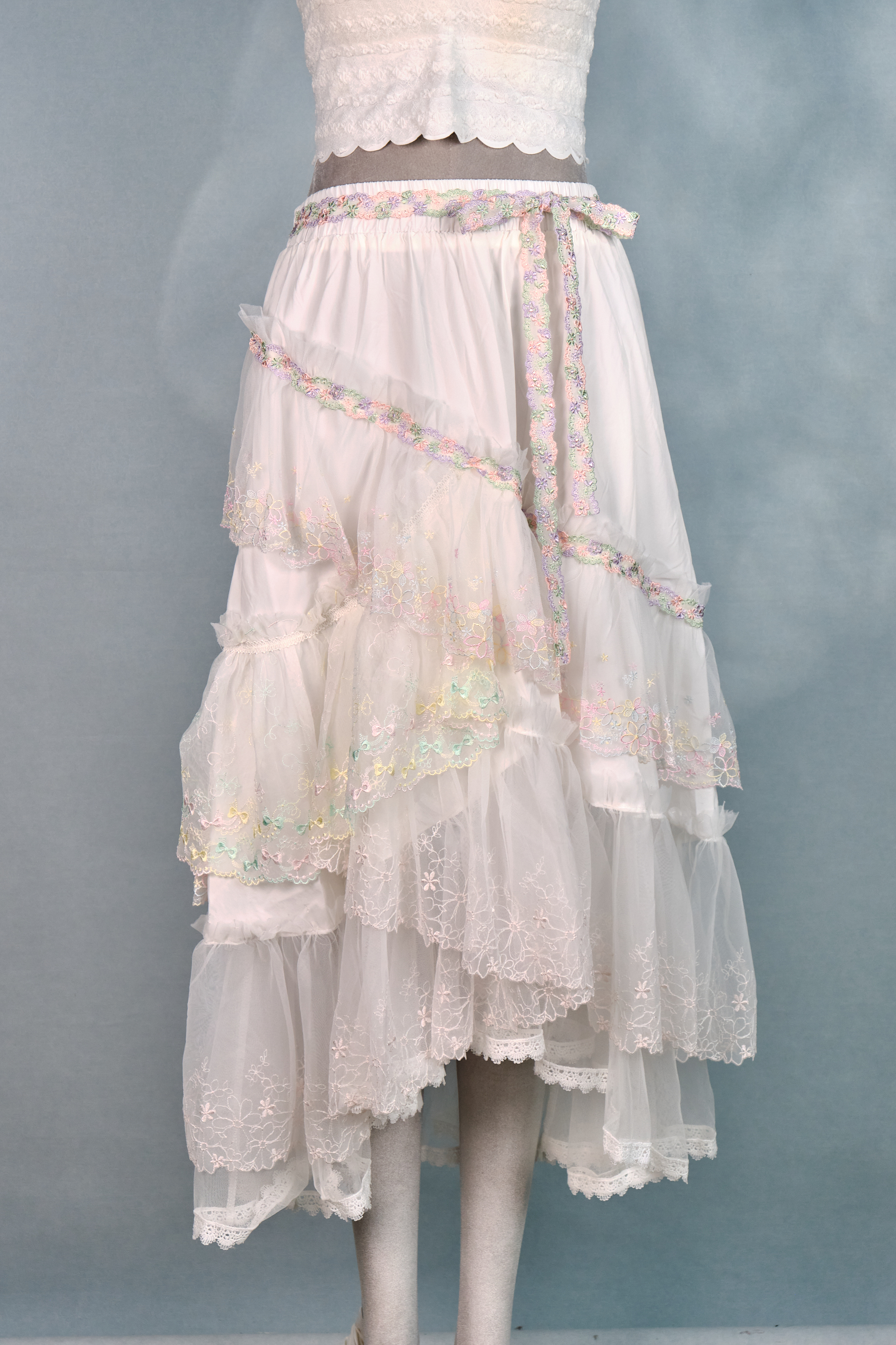 12356 Twill Lace Cake Skirt