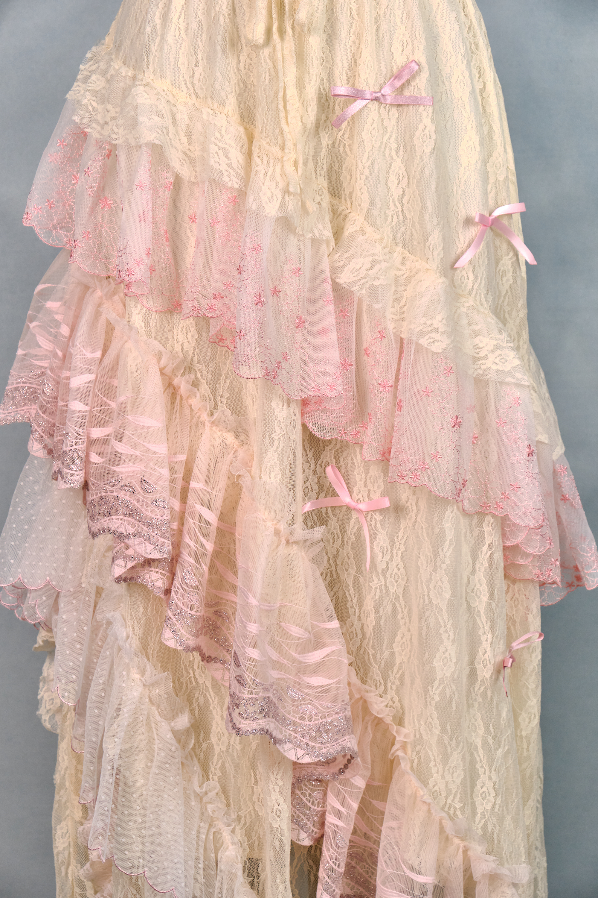 12353 Twill Lace Cake Skirt