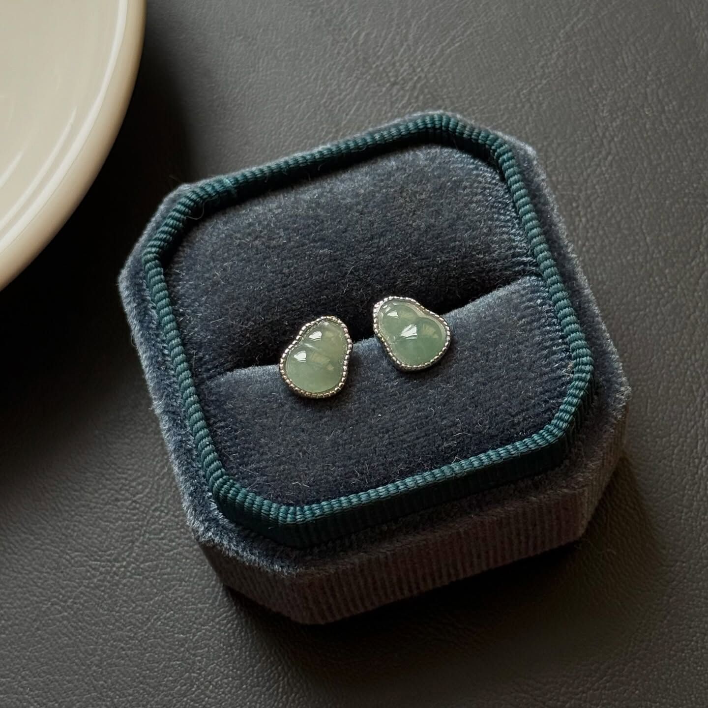 [原石] 藍水翡翠 925銀耳環