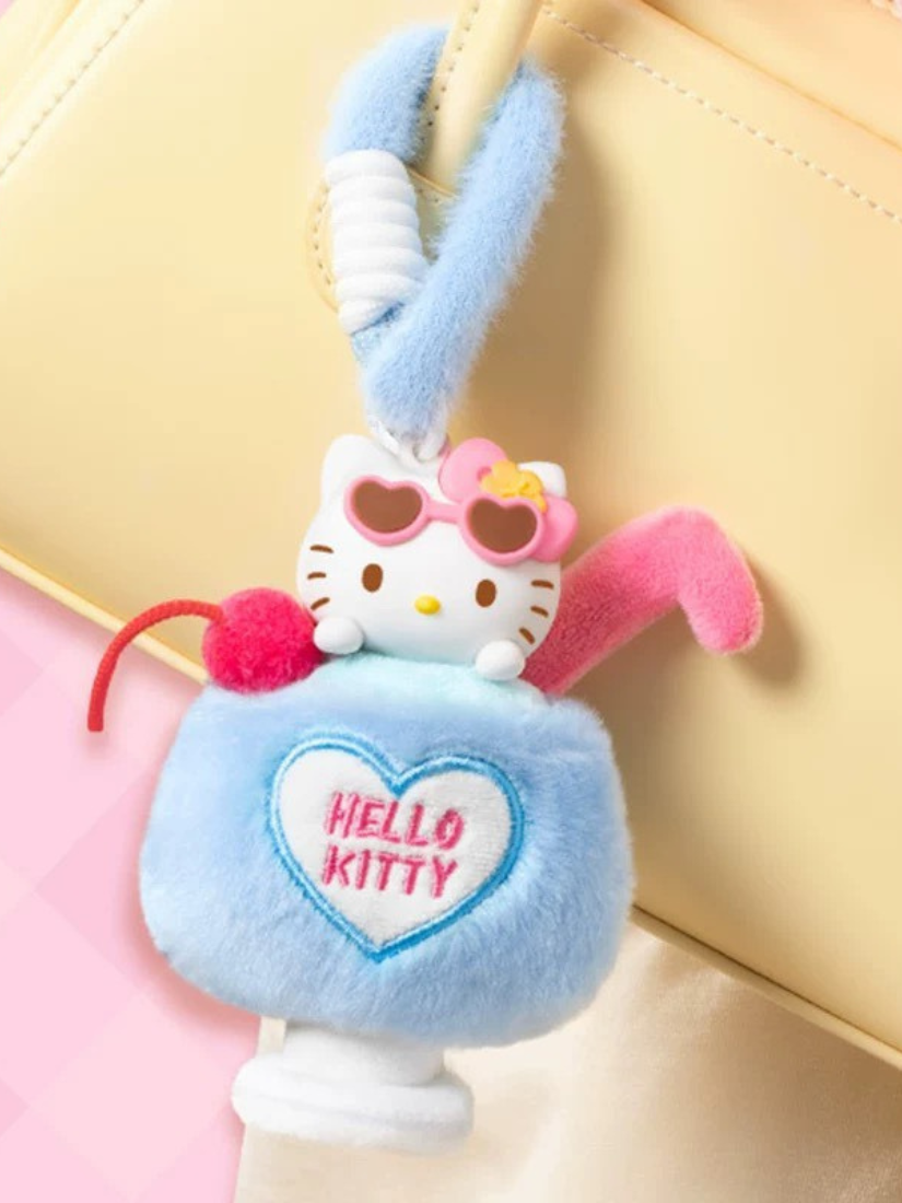 【 限量現貨 】中國代購  MINISO 名創優品 x Hello Kitty 黑皮系列 夏日毛絨香薰掛飾盲盒