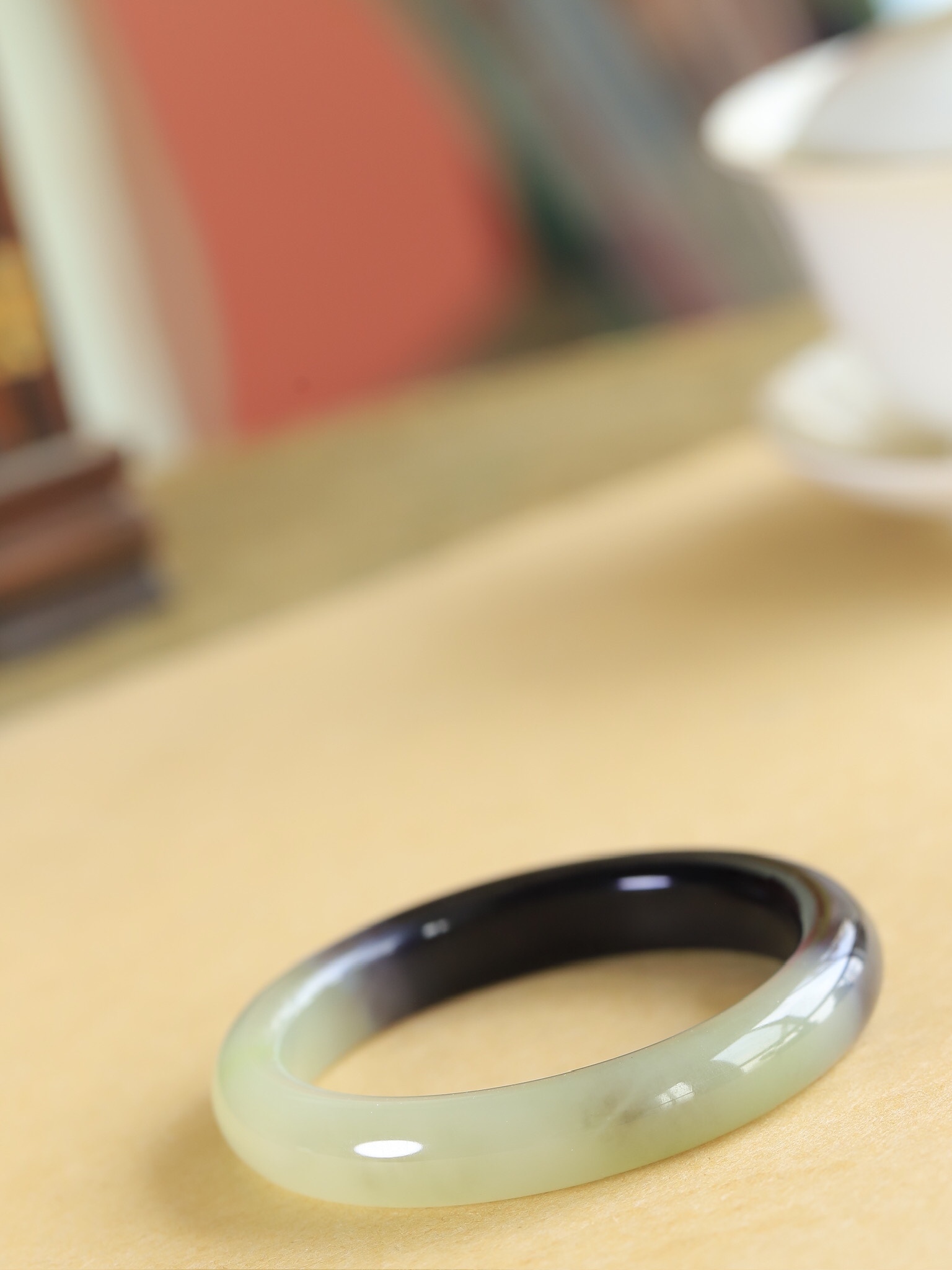 618132 55.5mm和田玉柔情似水手鐲 (54-56)