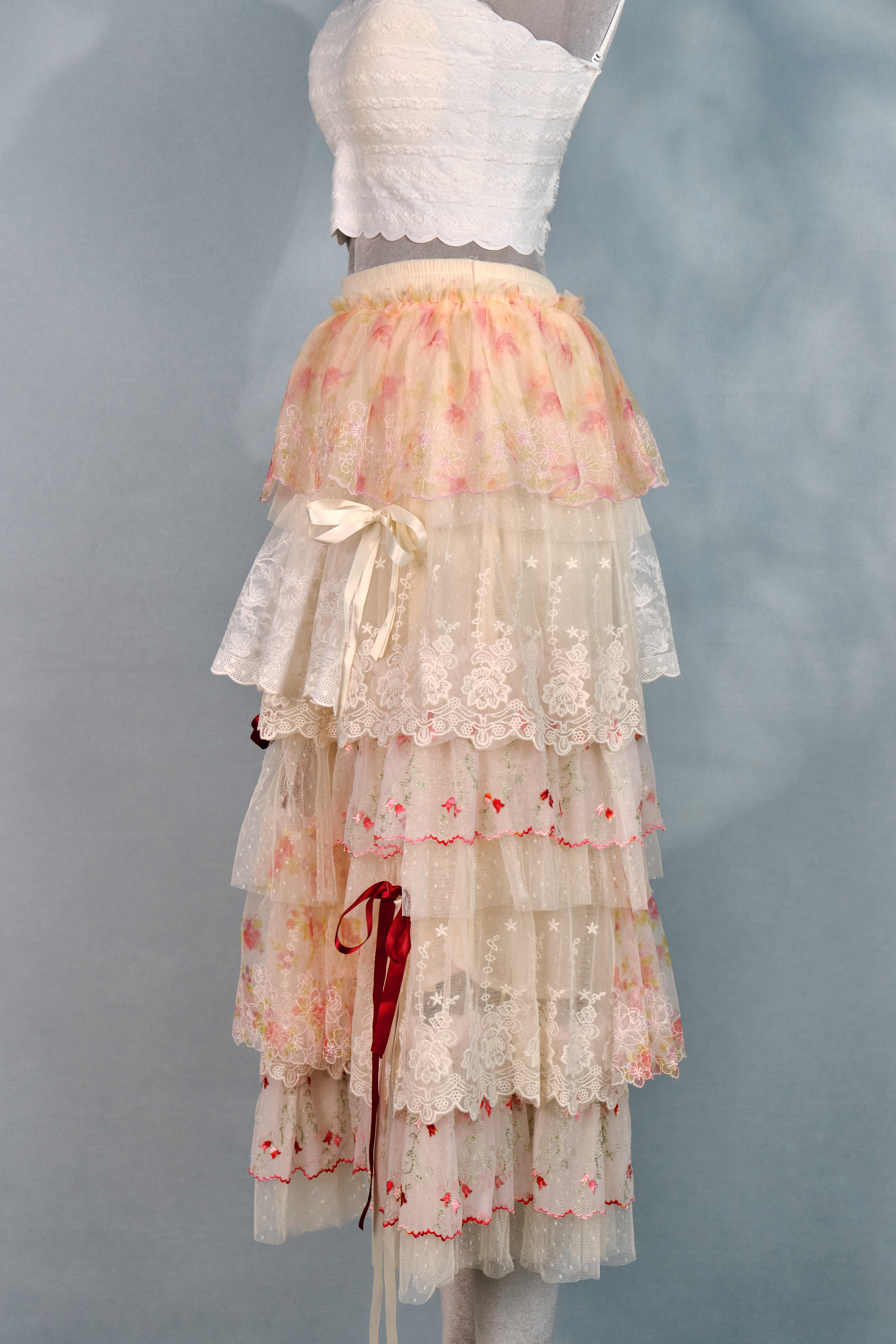 12360 Classic Signature Lace Cake Skirt