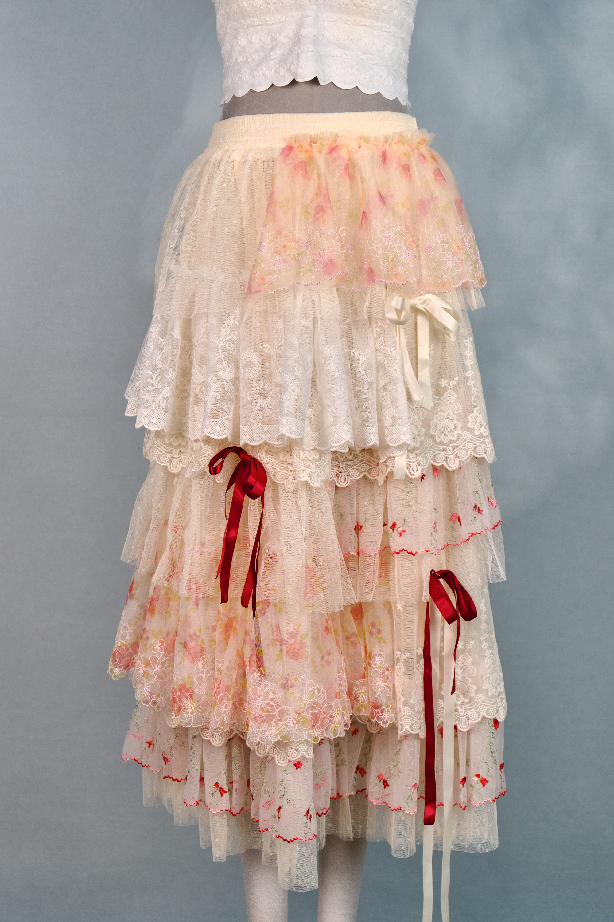 12360 Classic Signature Lace Cake Skirt