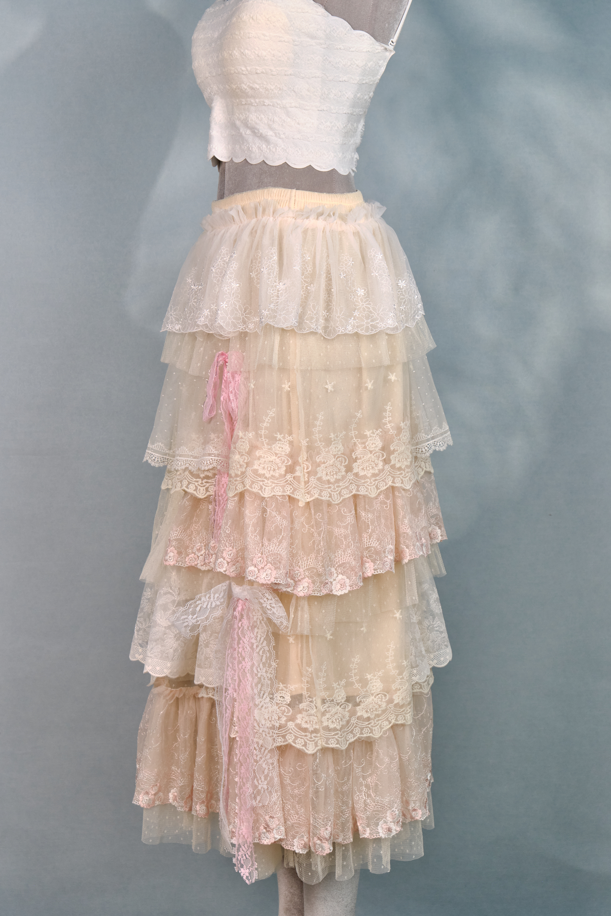 12361 Classic Signature Lace Cake Skirt