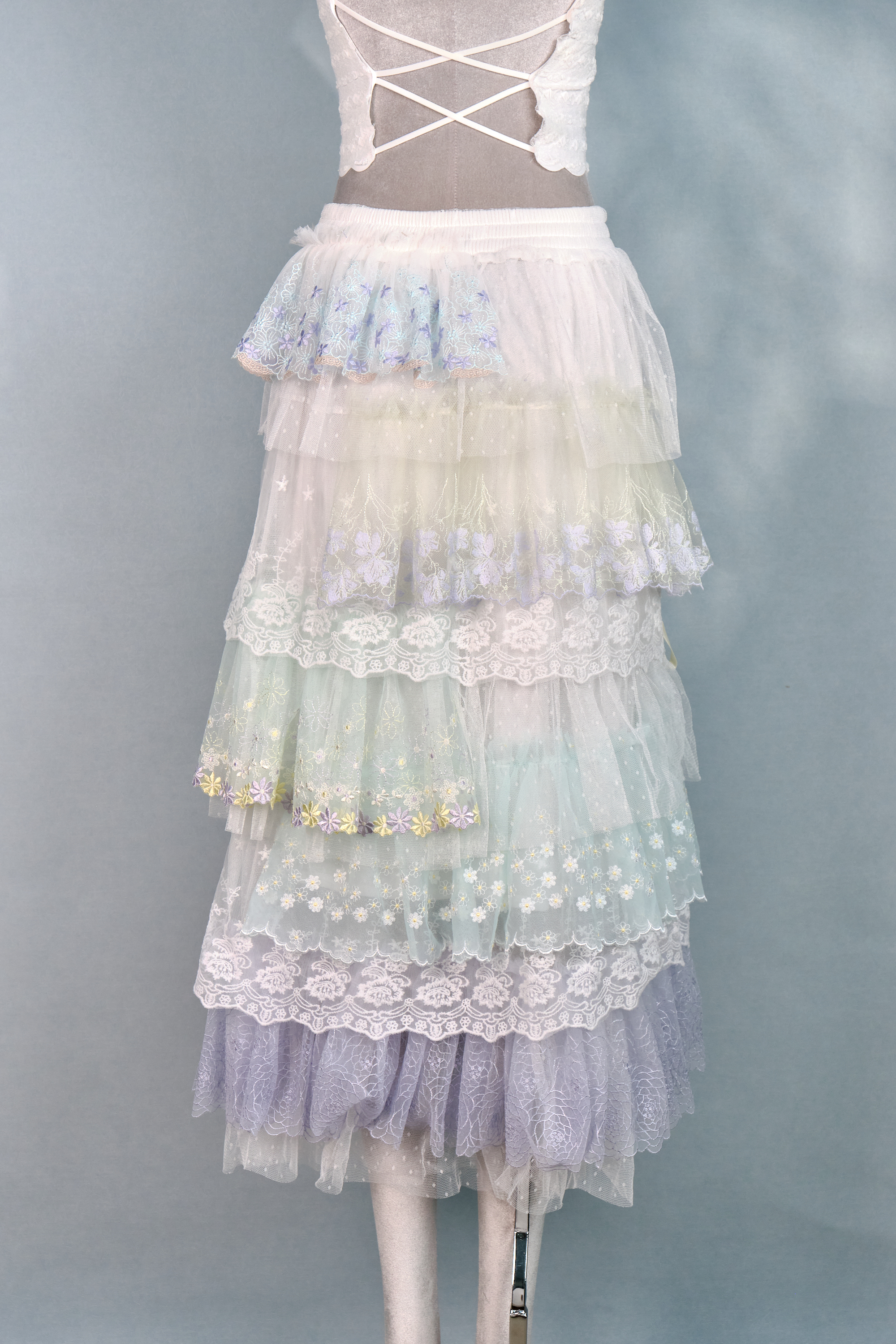 12366 Classic Signature Lace Cake Skirt