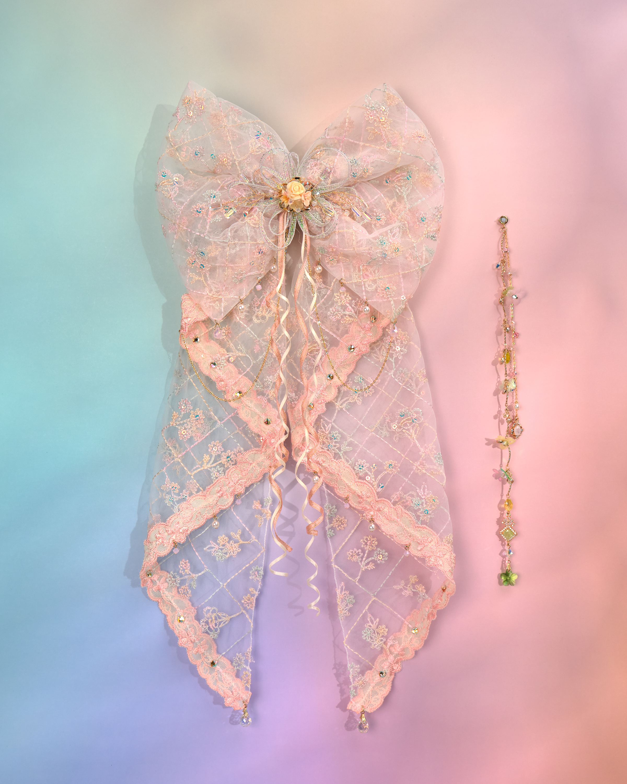 12525 Pastoral Waterfall Lace Bow