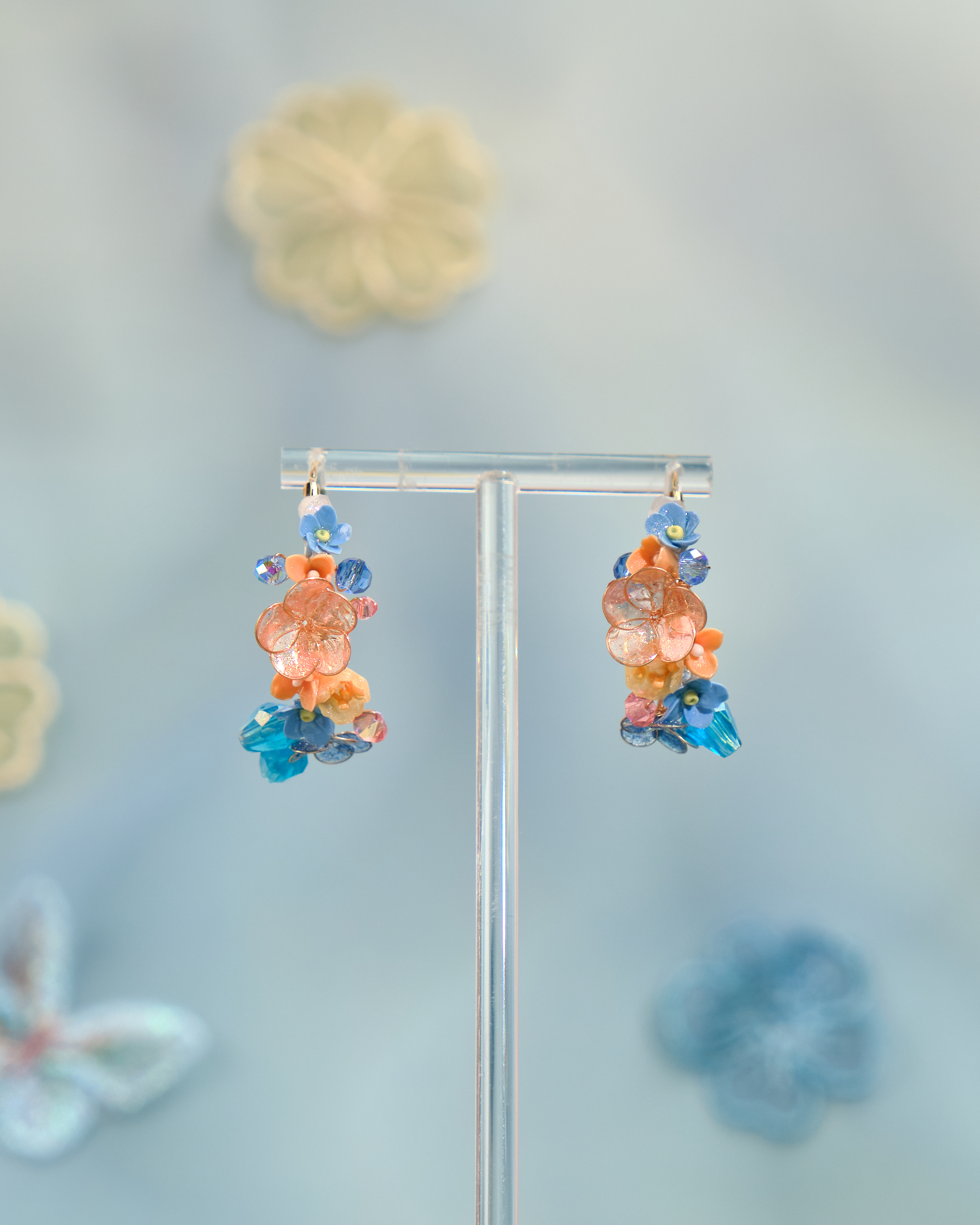 12514 Mini Floral Hoop Earrings