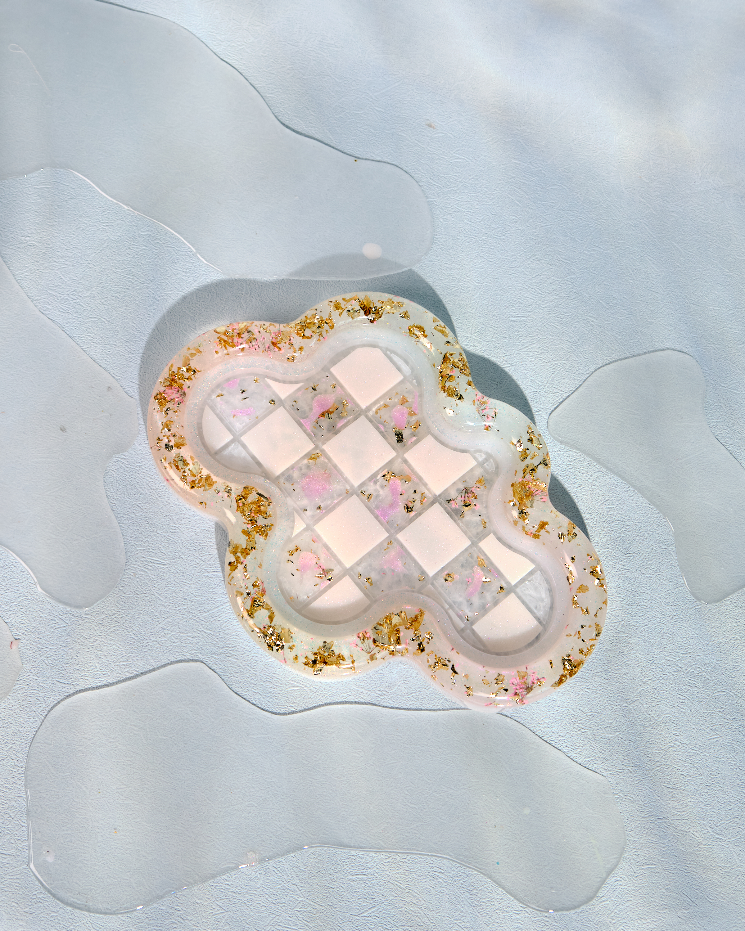 12507 Resin Pressed Flower Plate