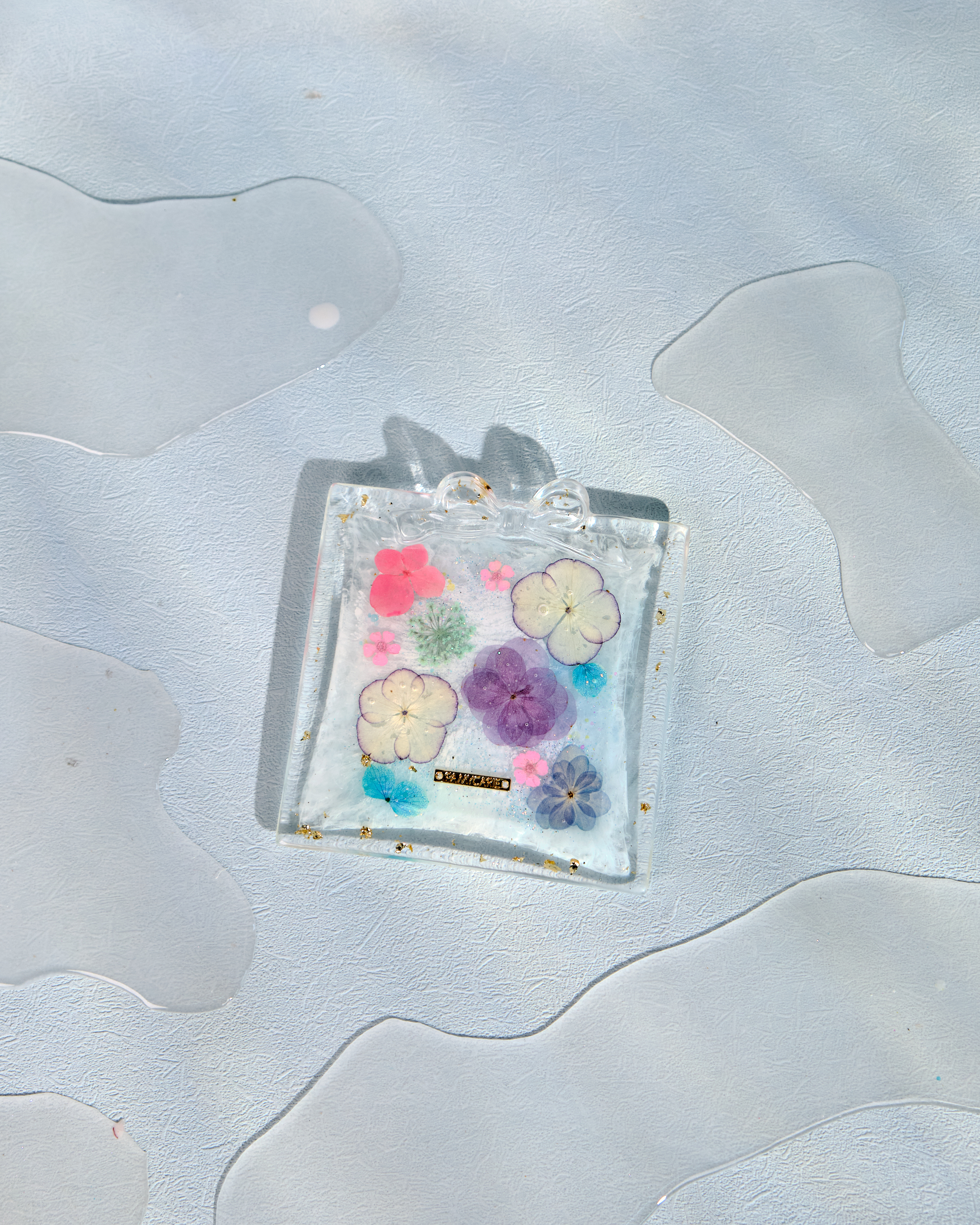 12504 Resin Pressed Flower Plate