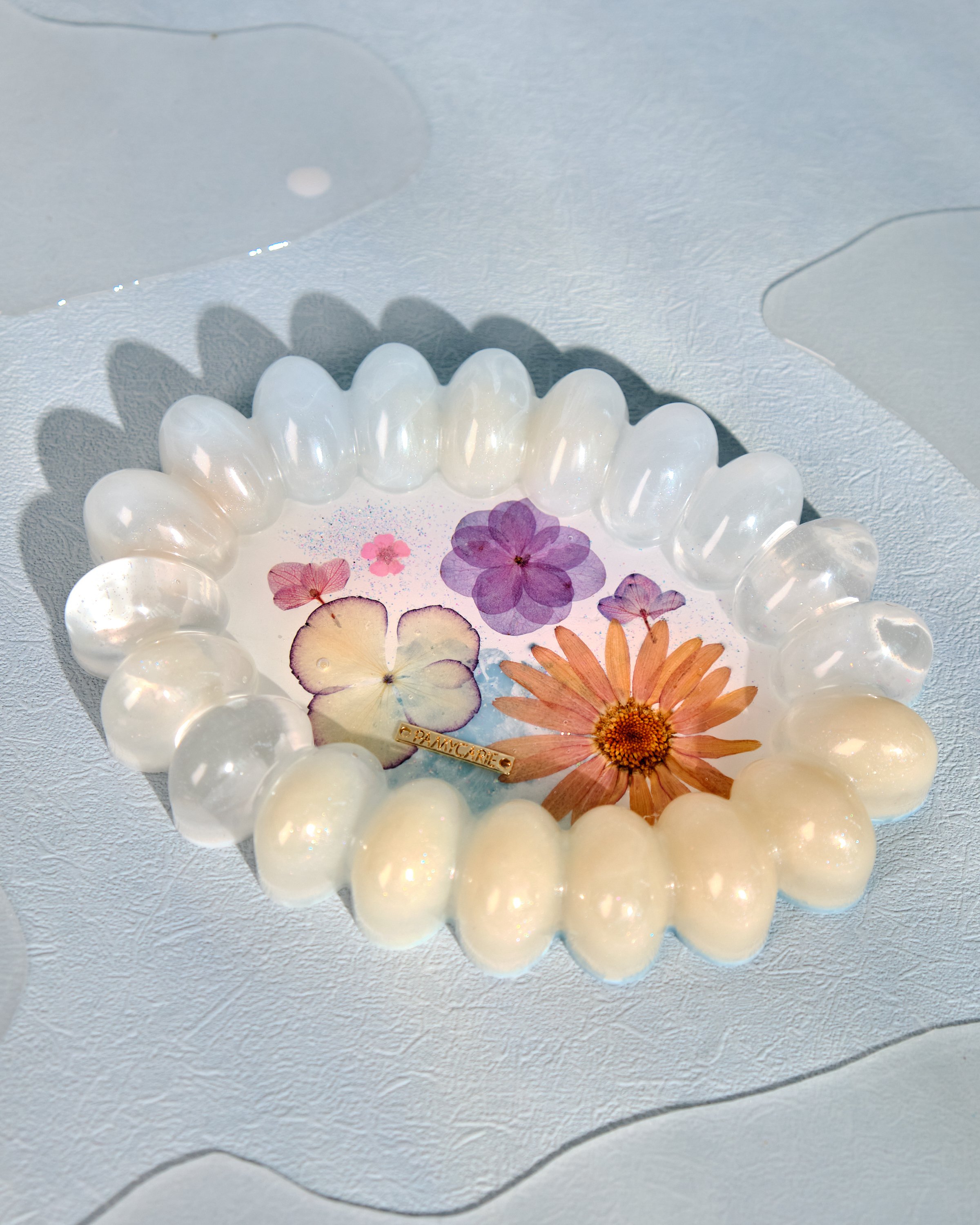 12503 Resin Pressed Flower Plate