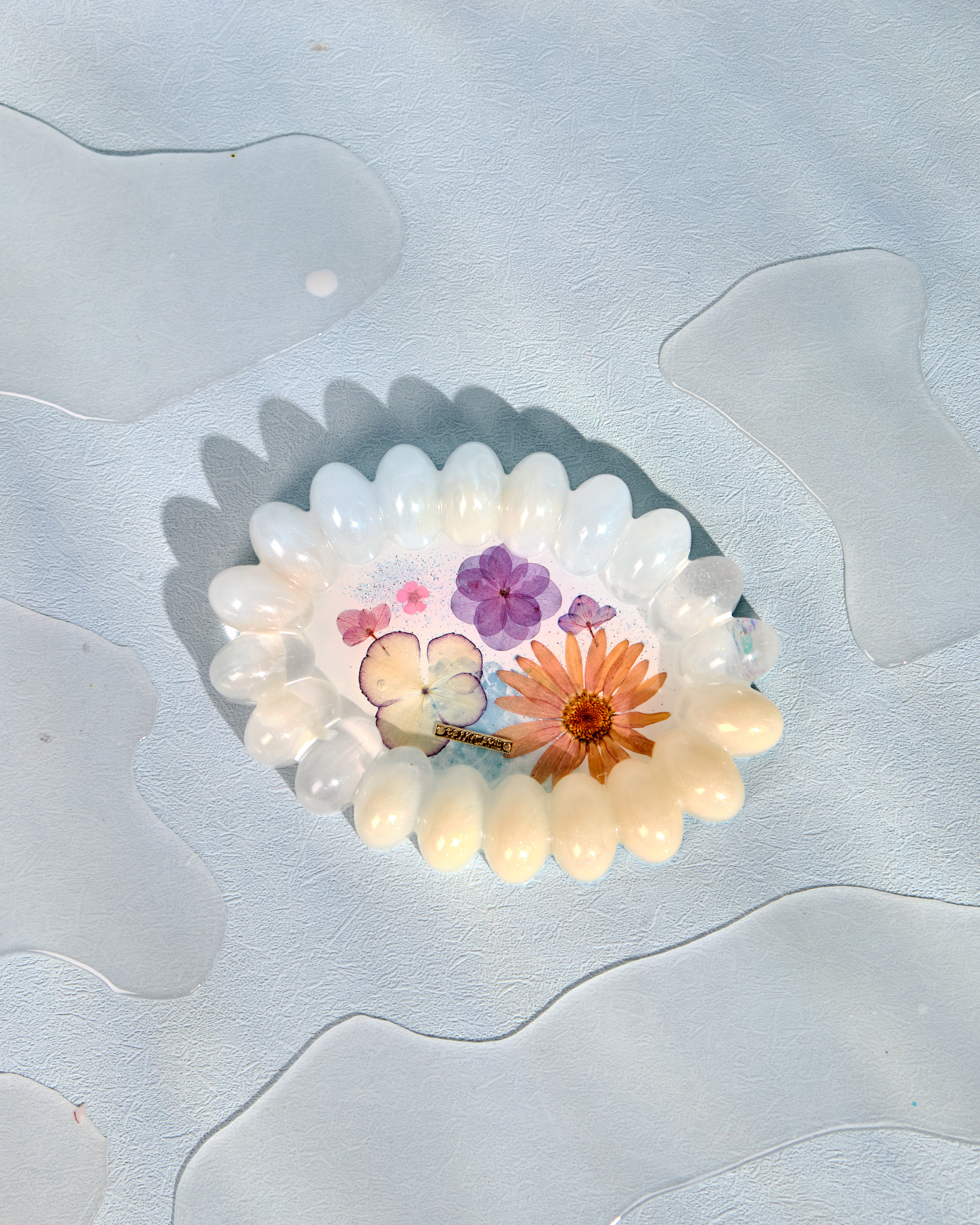 12503 Resin Pressed Flower Plate