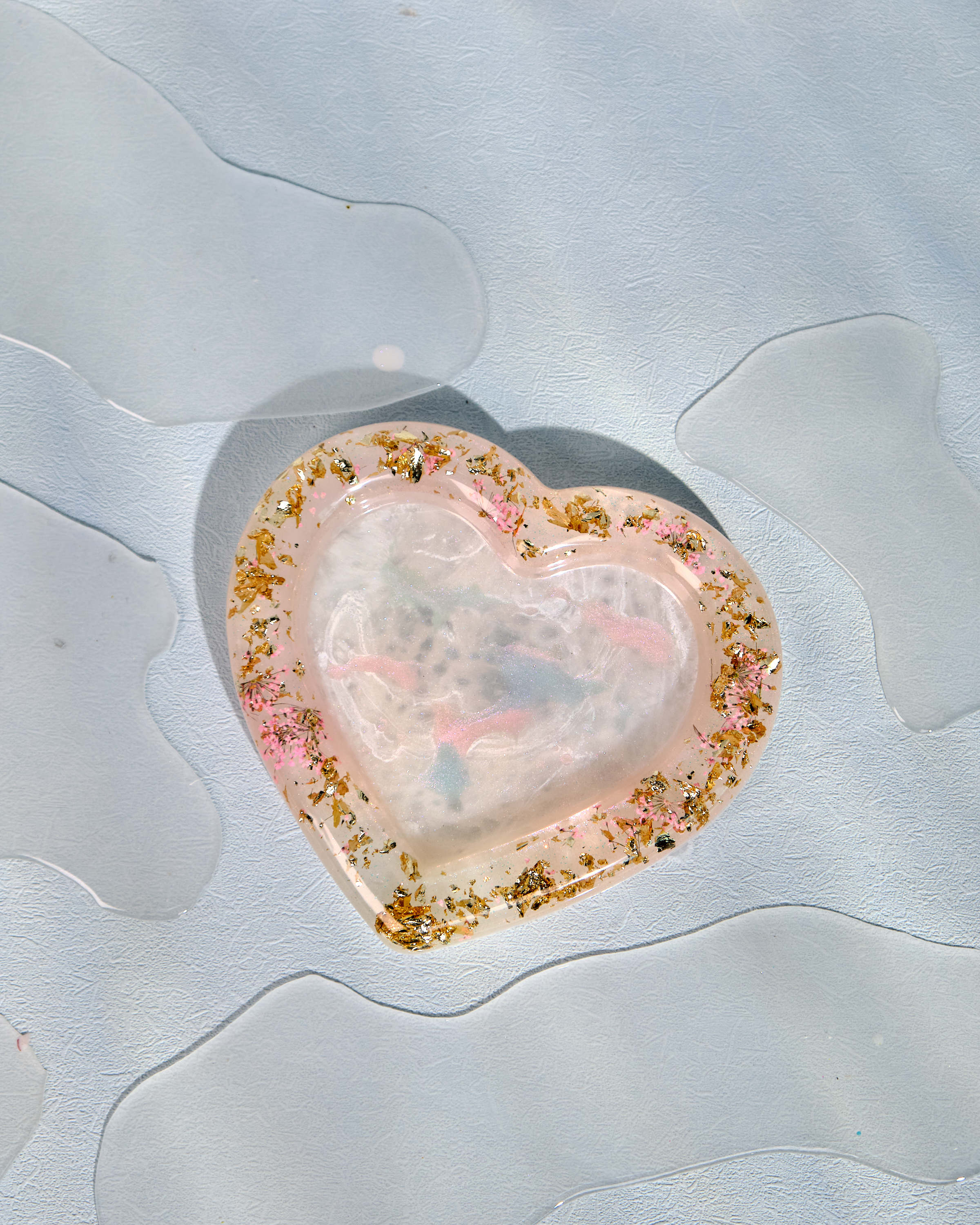 12498 Resin Pressed Flower Plate