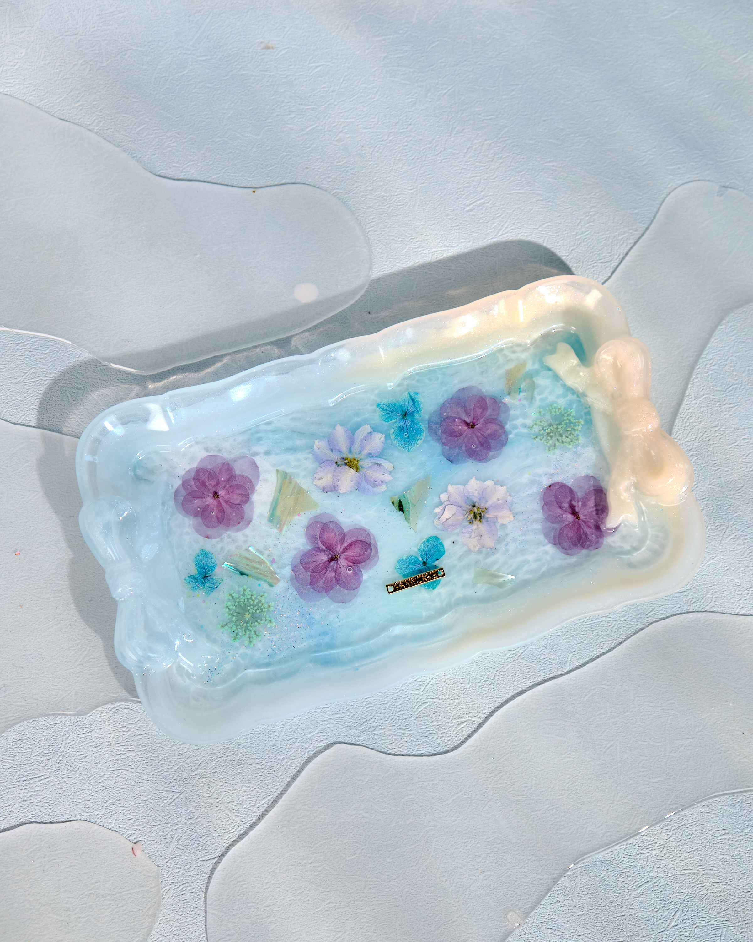 12496 Resin Pressed Flower Plate