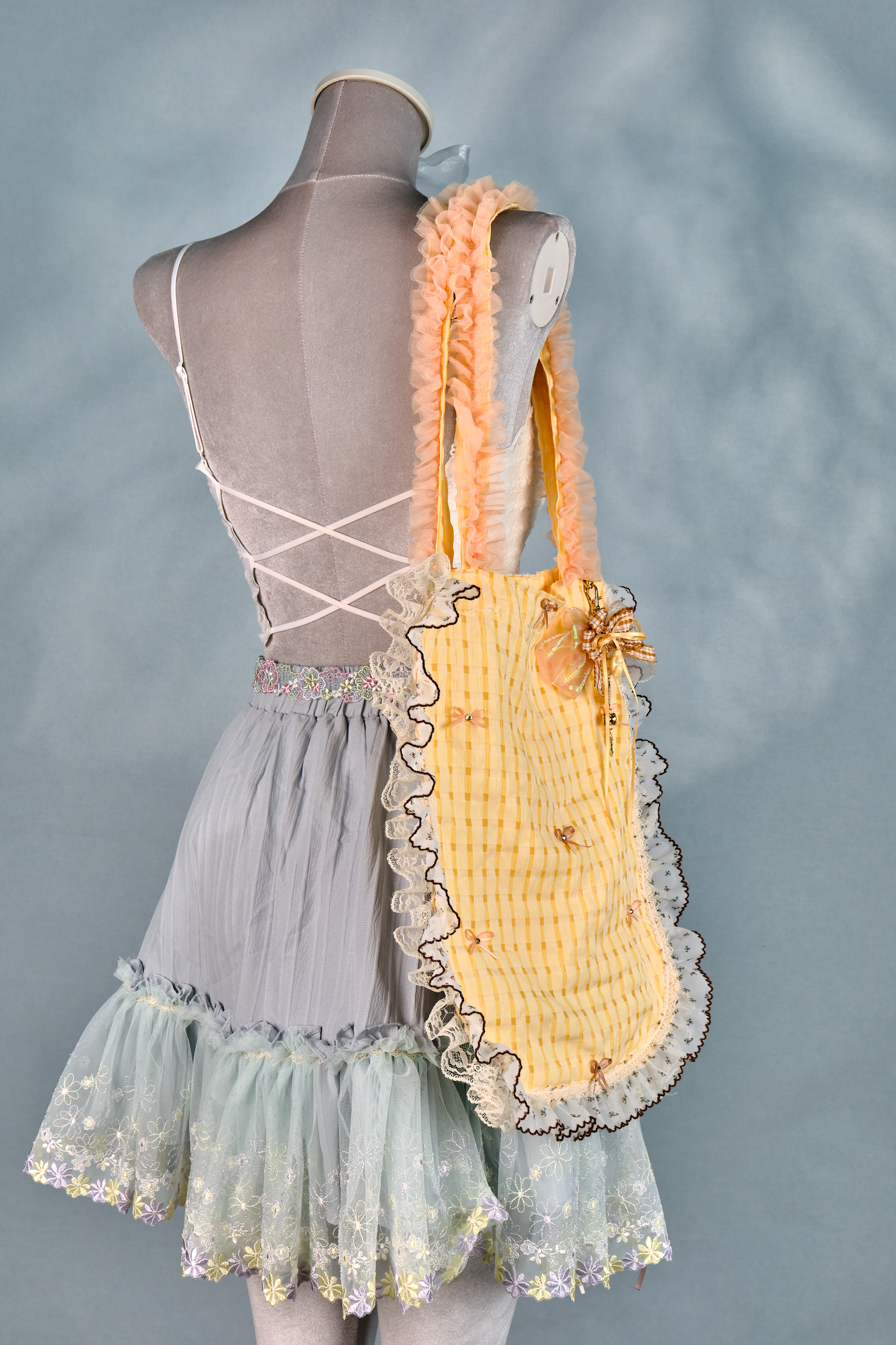 12461 Romantic Patchwork Ruffled Edge Tote Bag