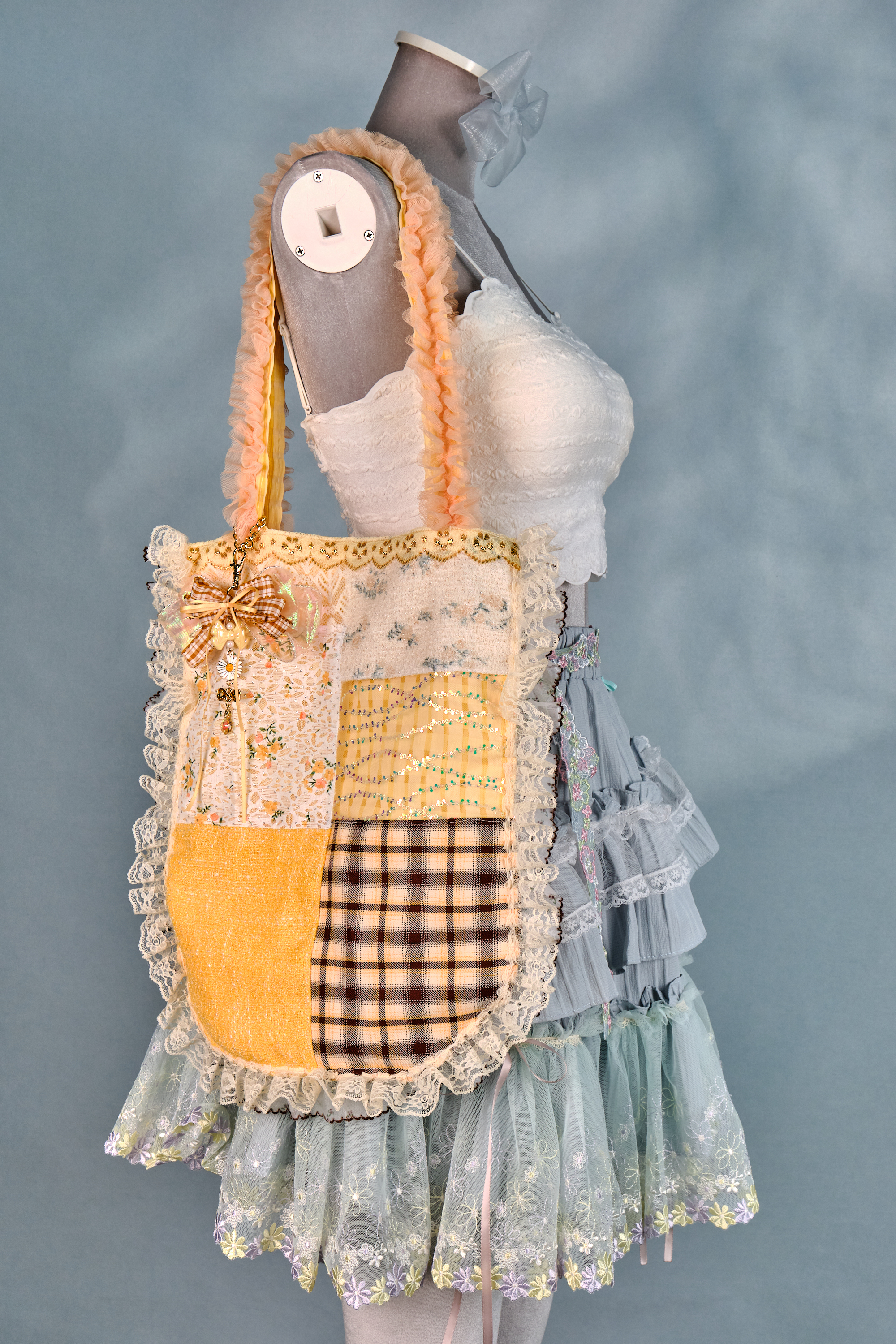 12461 Romantic Patchwork Ruffled Edge Tote Bag