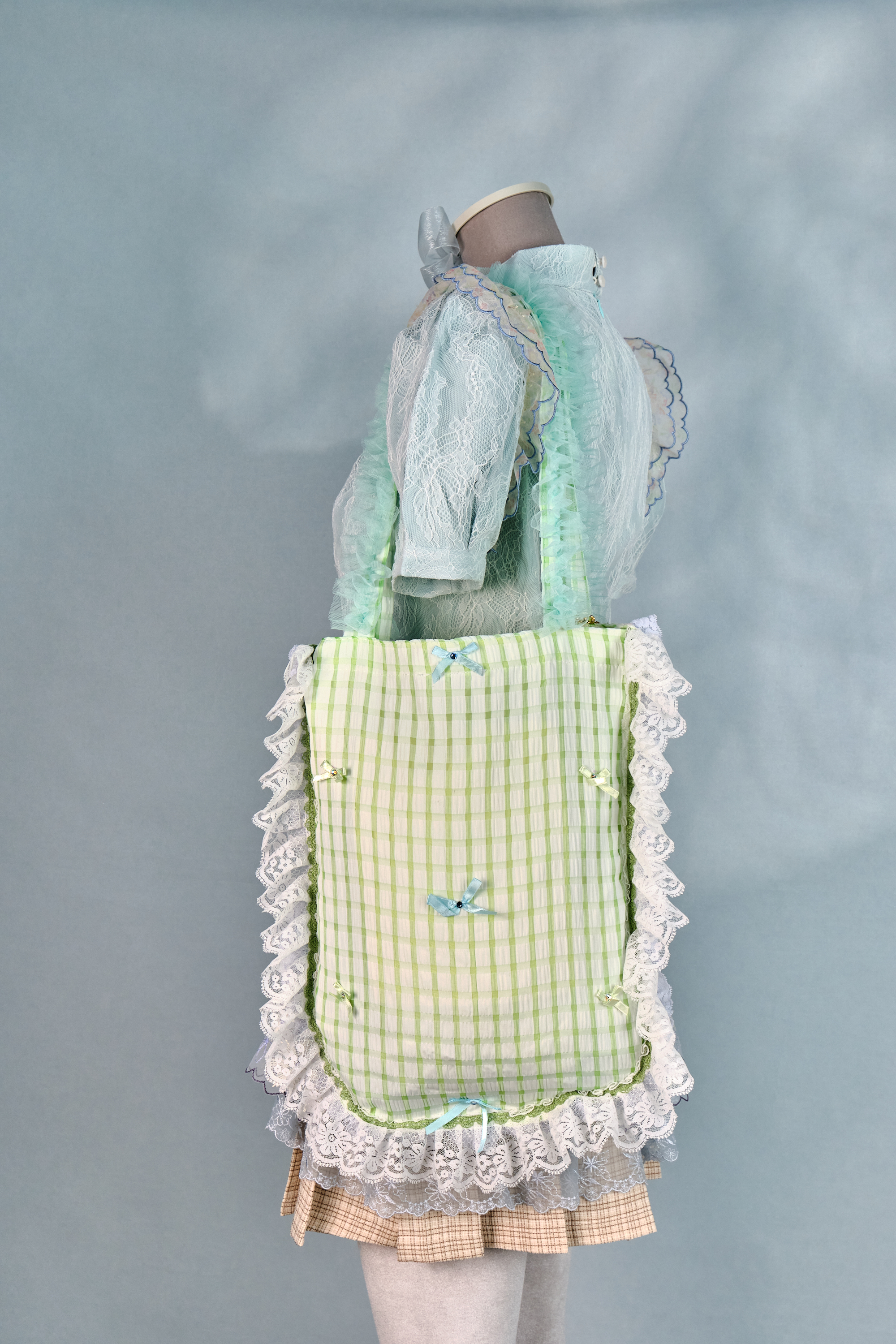 12460 Romantic Patchwork Ruffled Edge Tote Bag