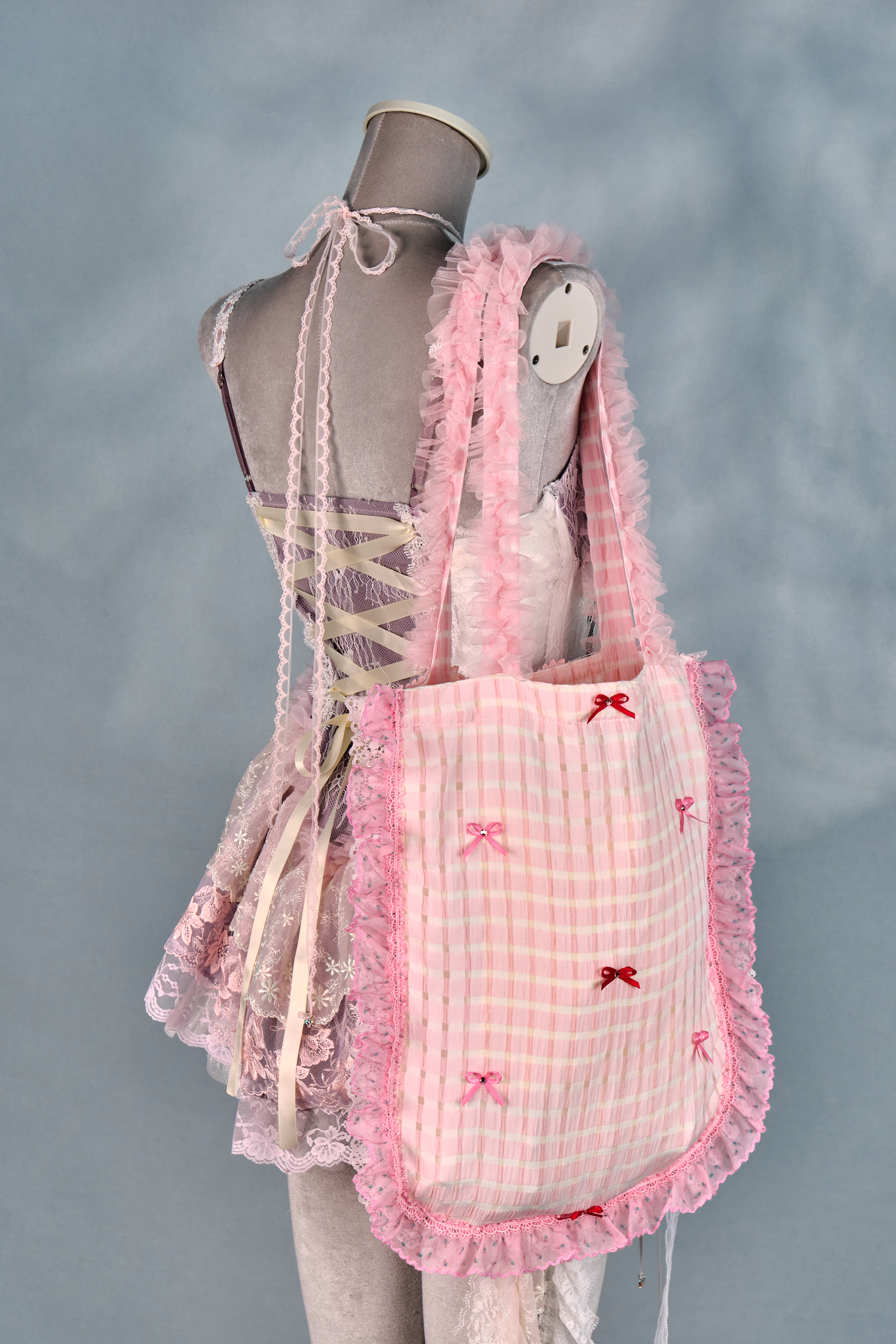 12458 Romantic Patchwork Ruffled Edge Tote Bag