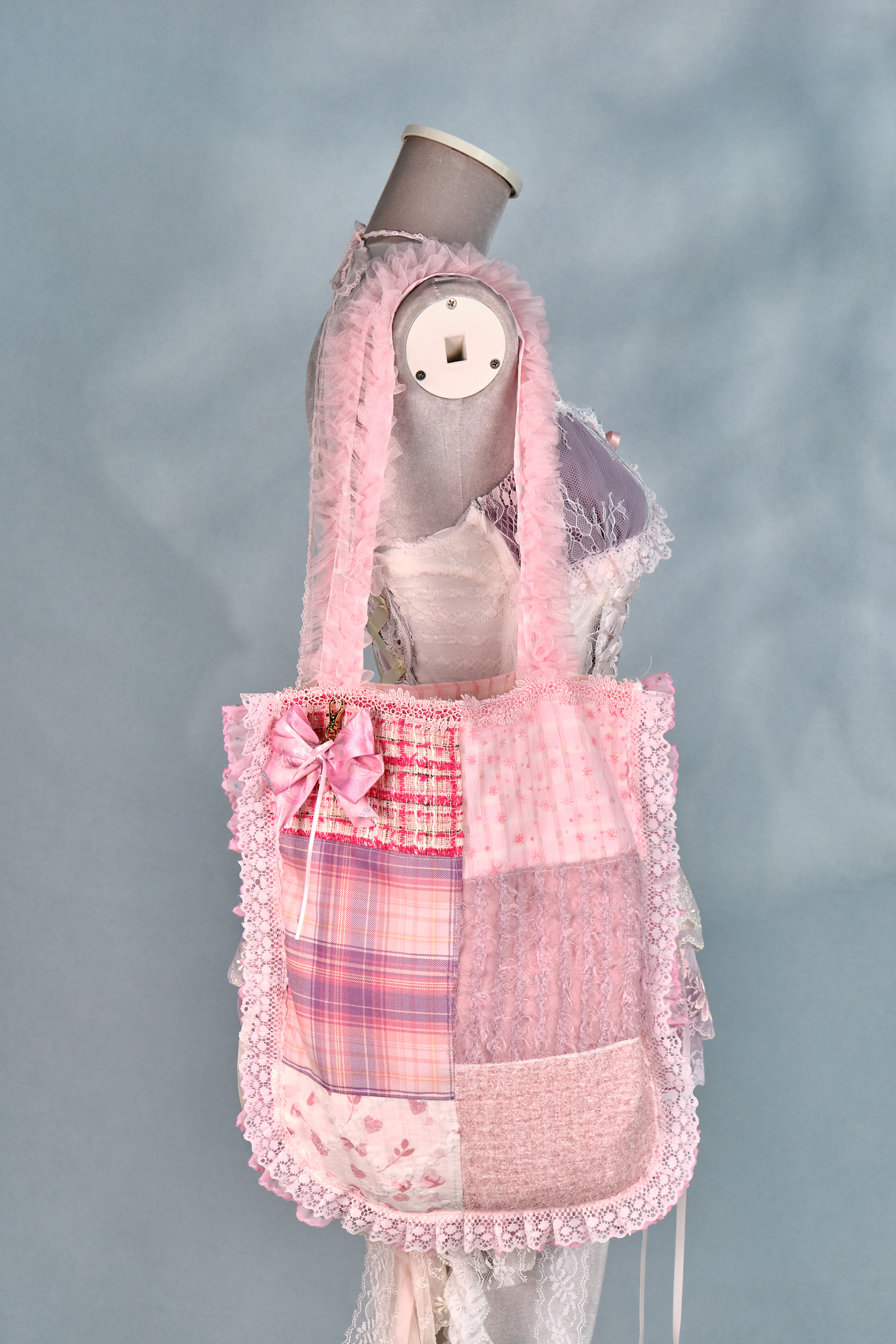 12458 Romantic Patchwork Ruffled Edge Tote Bag