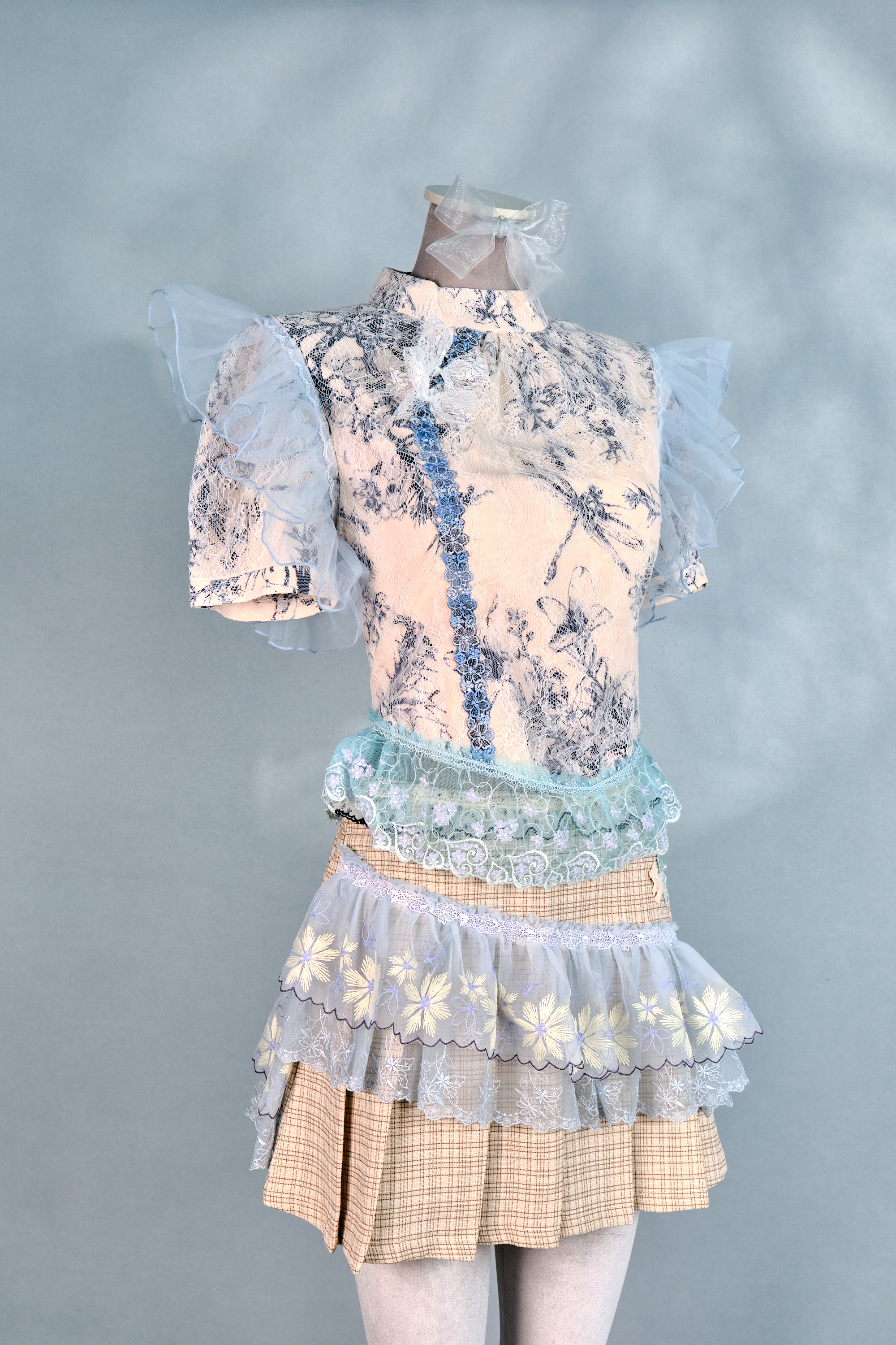 12454 Lace Bow Stand-Collar Small Cheongsam Top