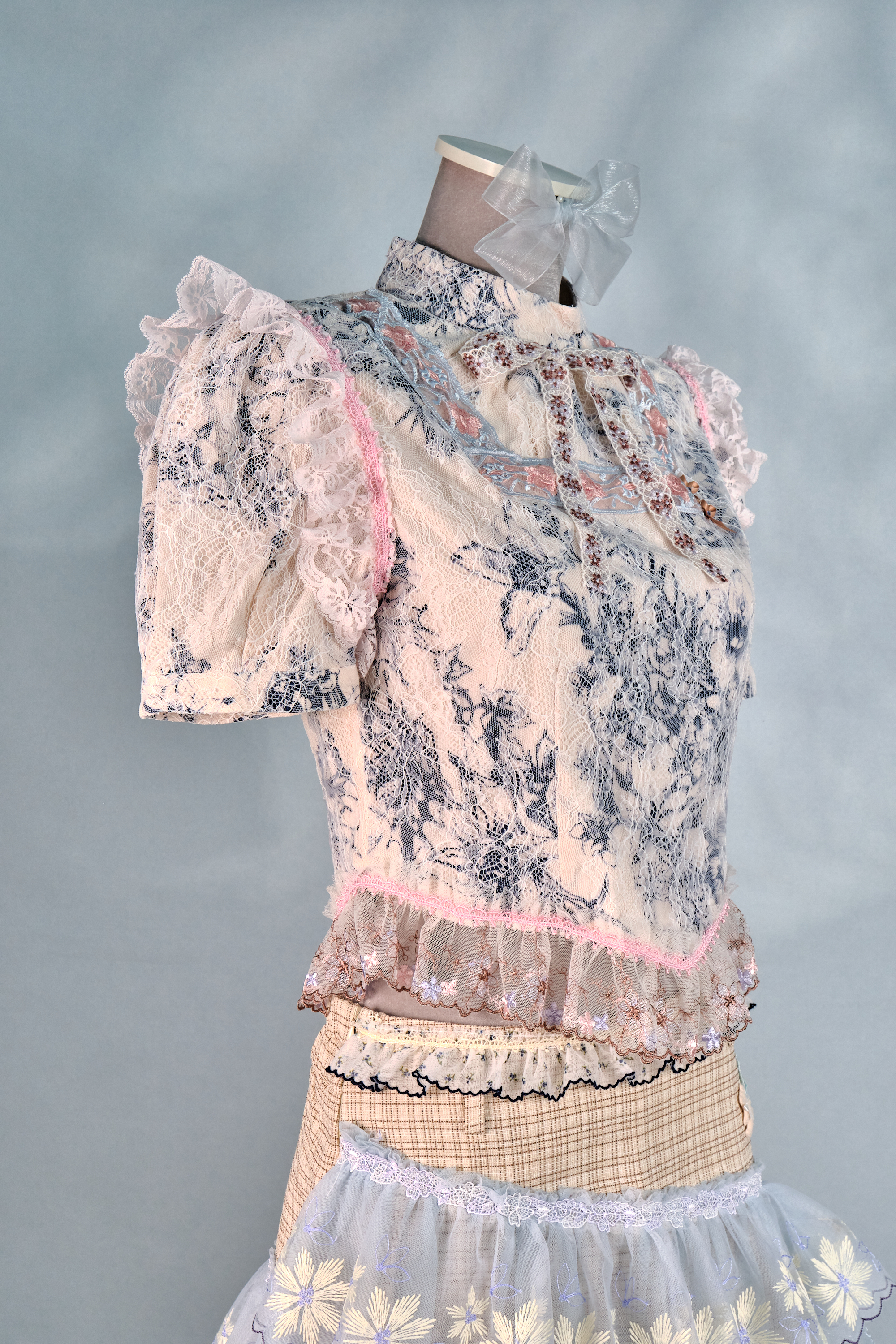 12453 Lace Bow Stand-Collar Small Cheongsam Top