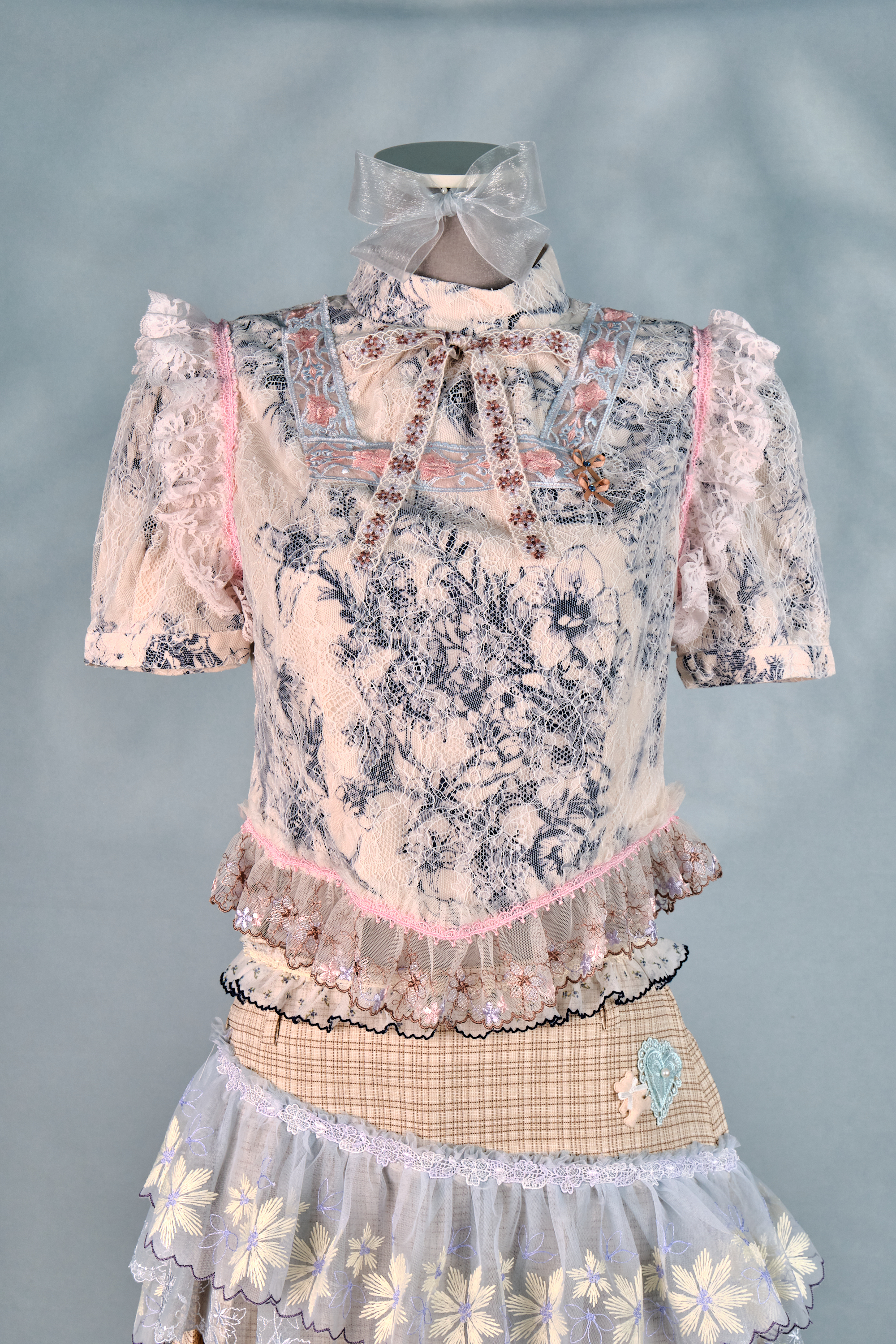 12453 Lace Bow Stand-Collar Small Cheongsam Top