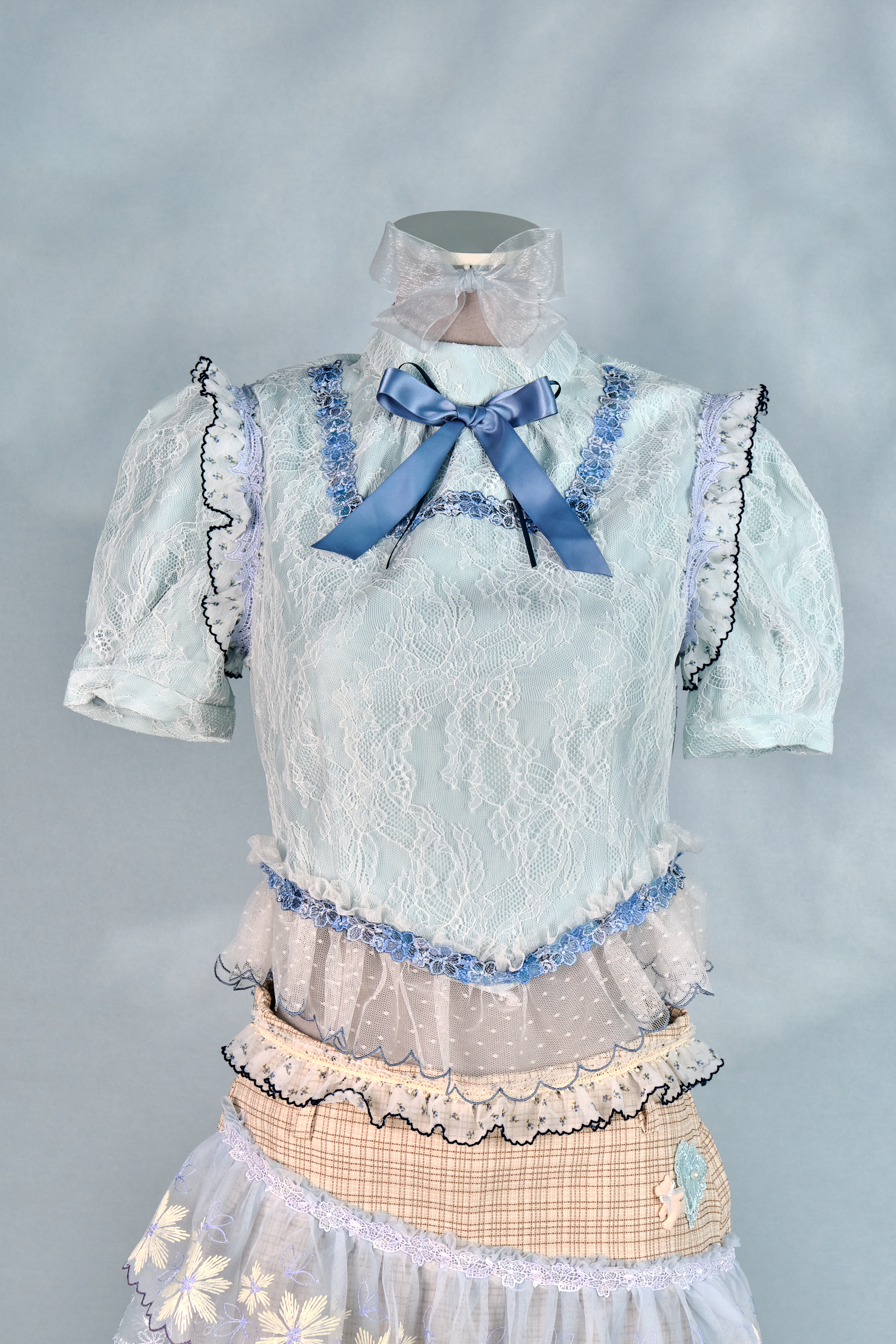 12452 Lace Bow Stand-Collar Small Cheongsam Top