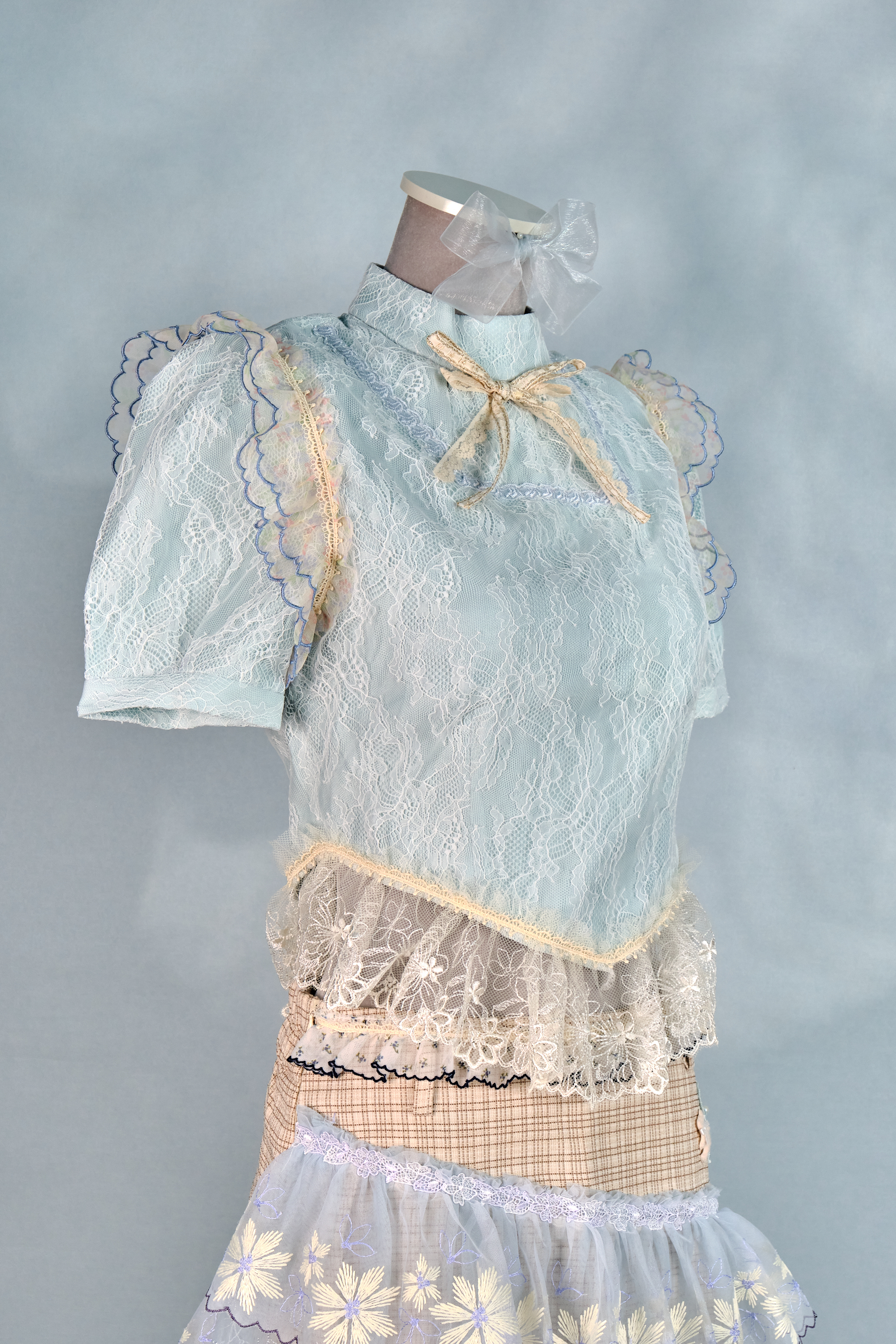 12451 Lace Bow Stand-Collar Small Cheongsam Top