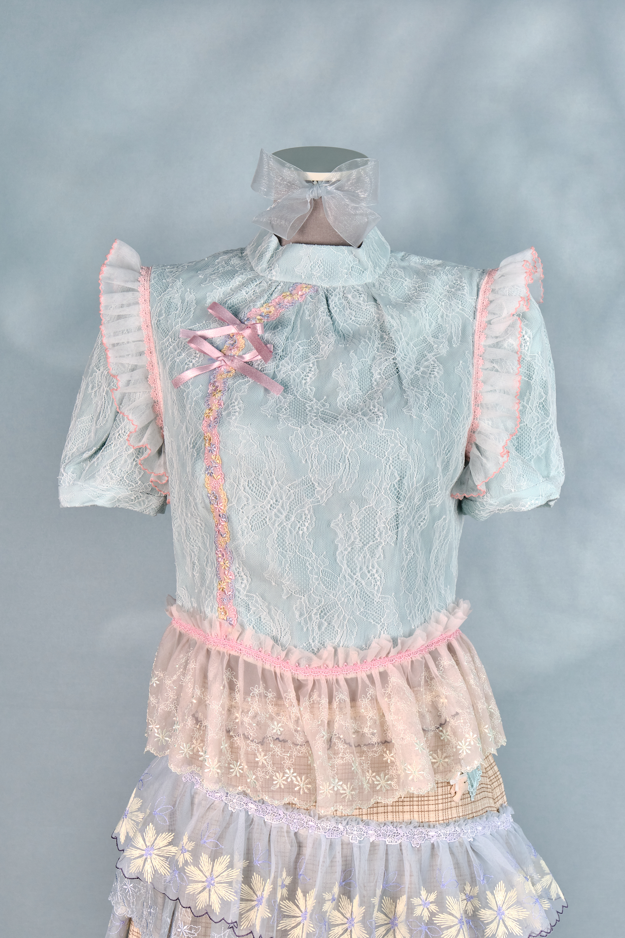 12450 Lace Bow Stand-Collar Small Cheongsam Top