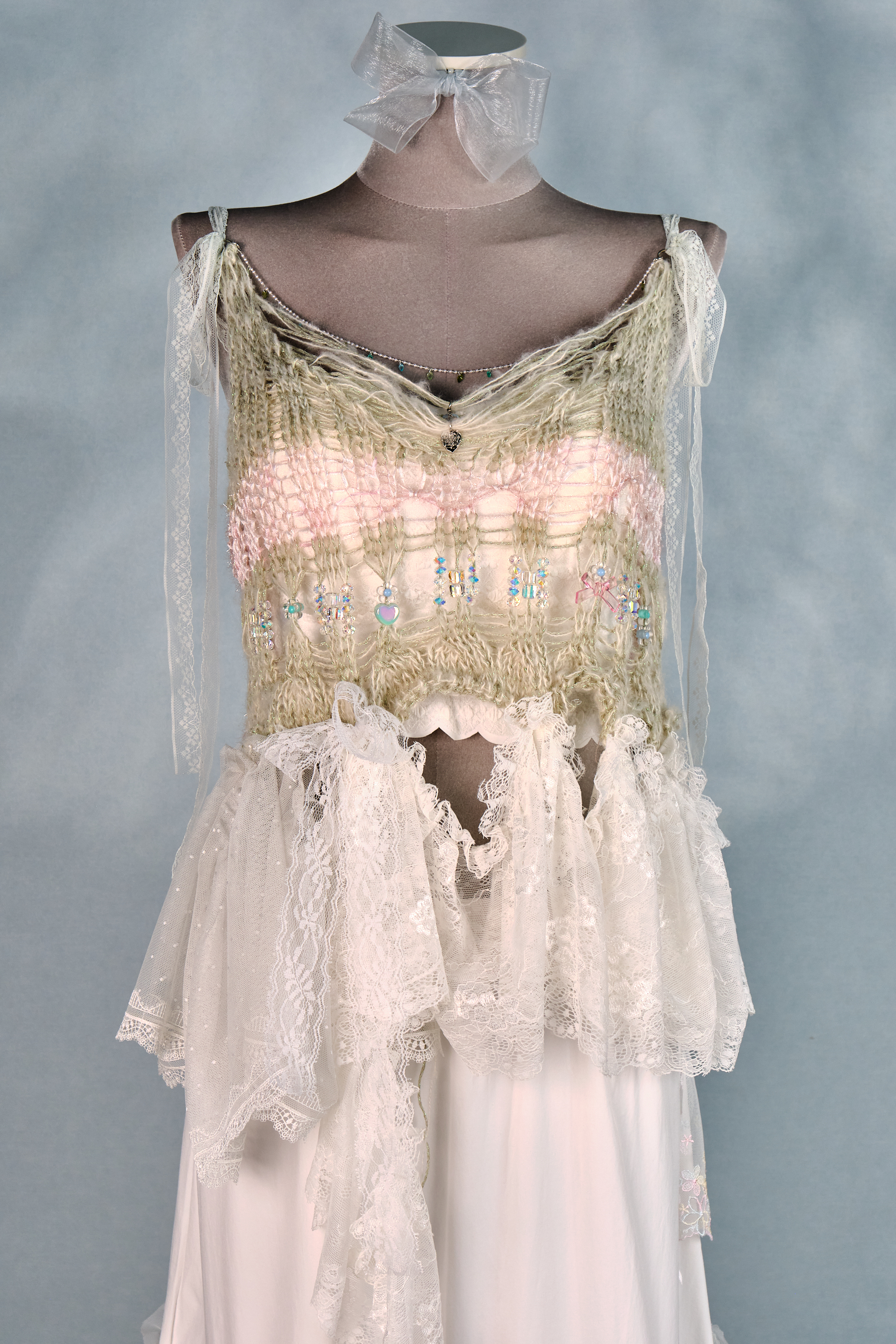 12441 Knitted Hollow-Out Irregular Lace Vest